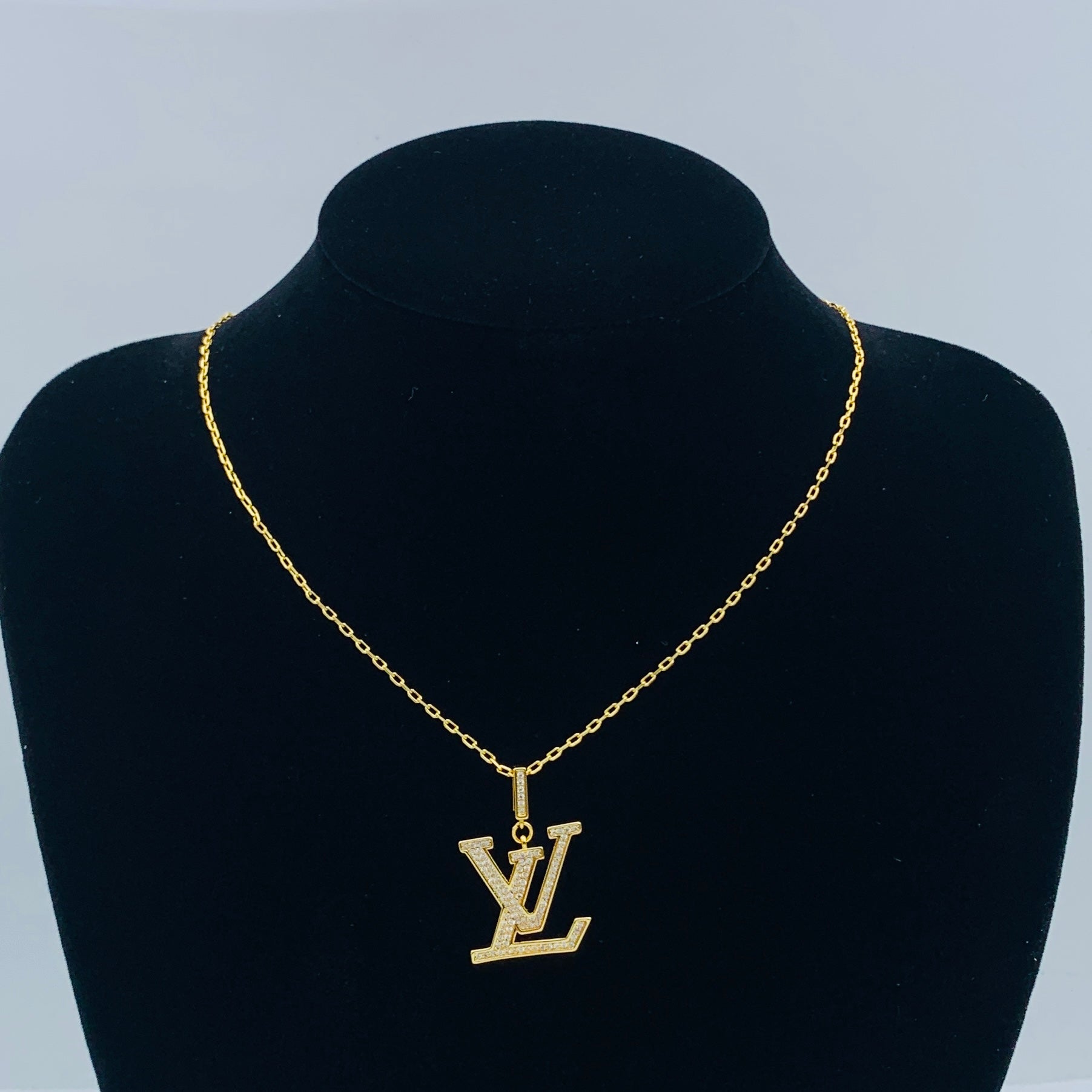 LuxluxHouse Low Price And High Quality Accessories Louis Vuitton