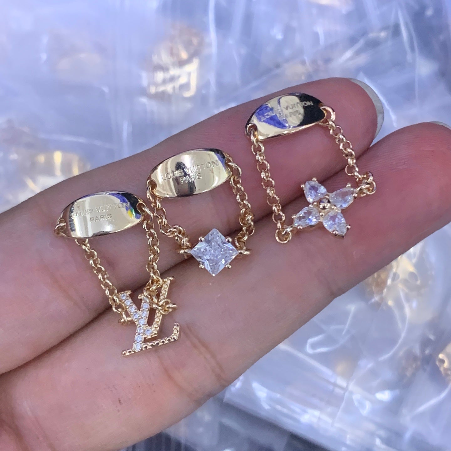 LuxluxHouse Low Price And High Quality Accessories Louis Vuitton
