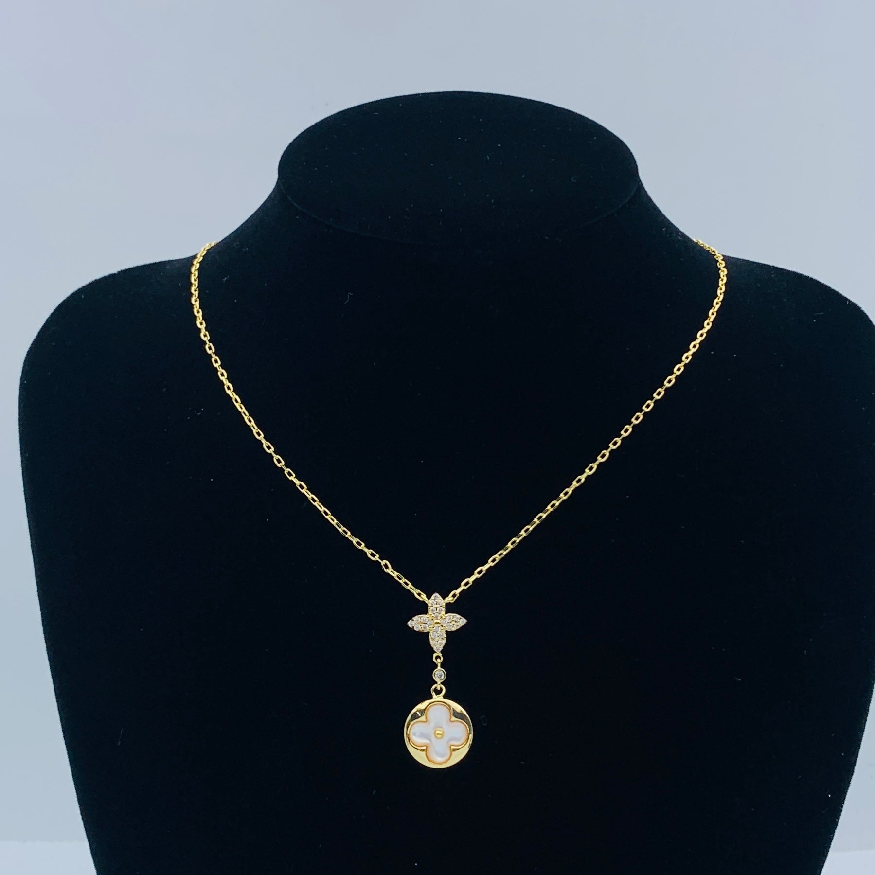 LuxluxHouse Low Price And High Quality Accessories Louis Vuitton