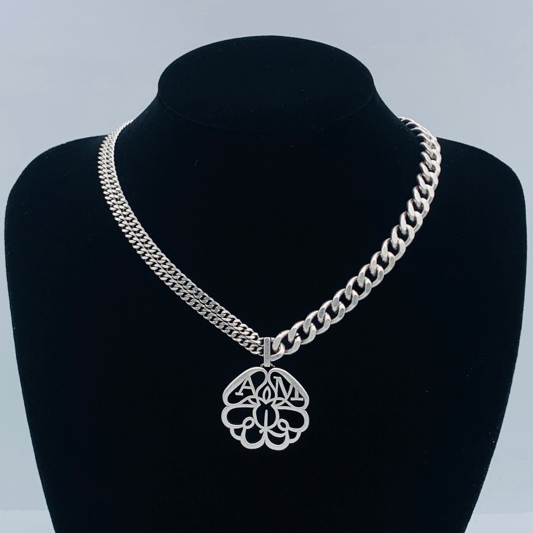 LuxluxHouse Low Price And High Quality Accessories Alexander McQueen