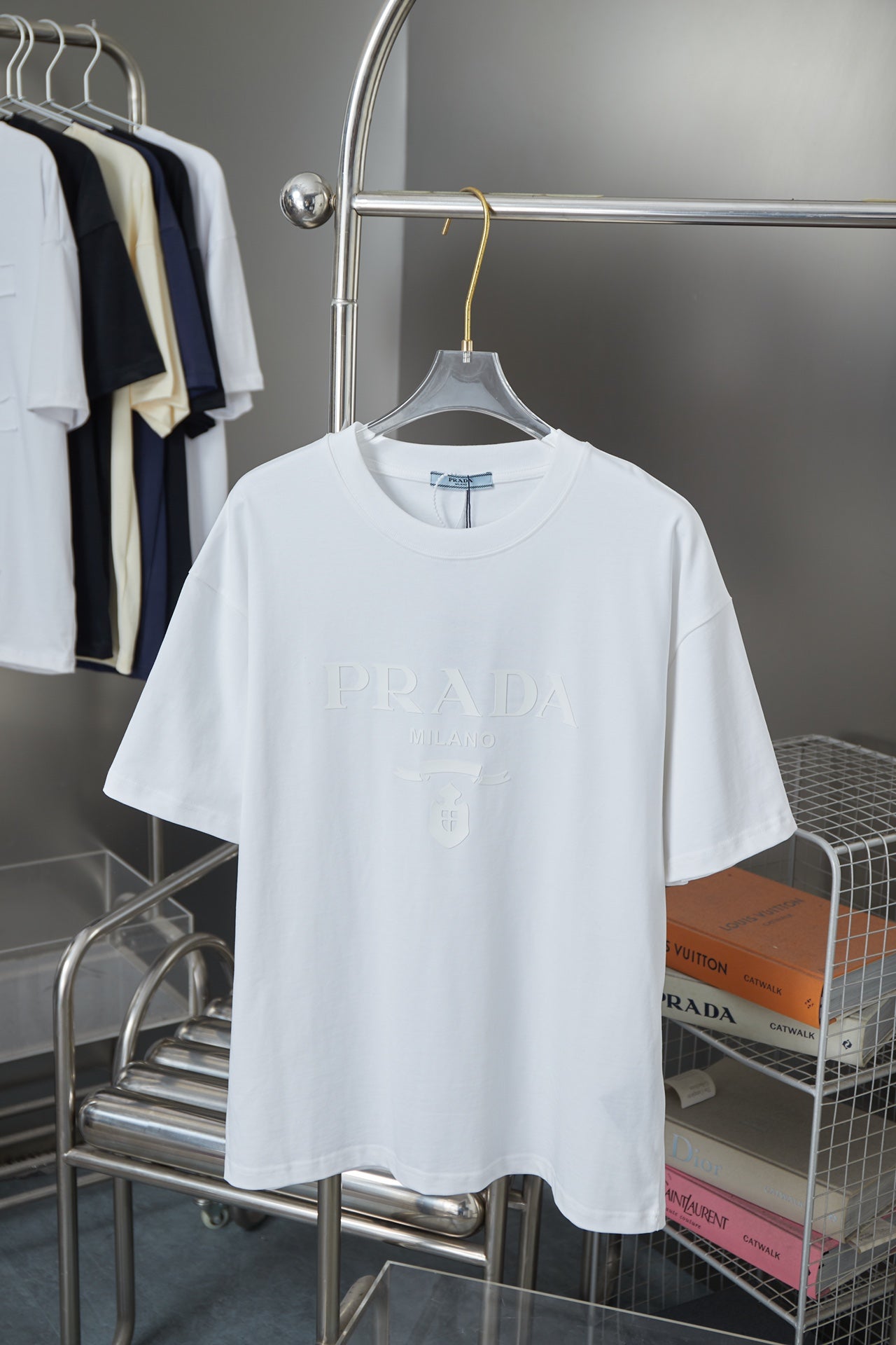 LuxluxHouse Best Quality Clothes T-shirt Prada