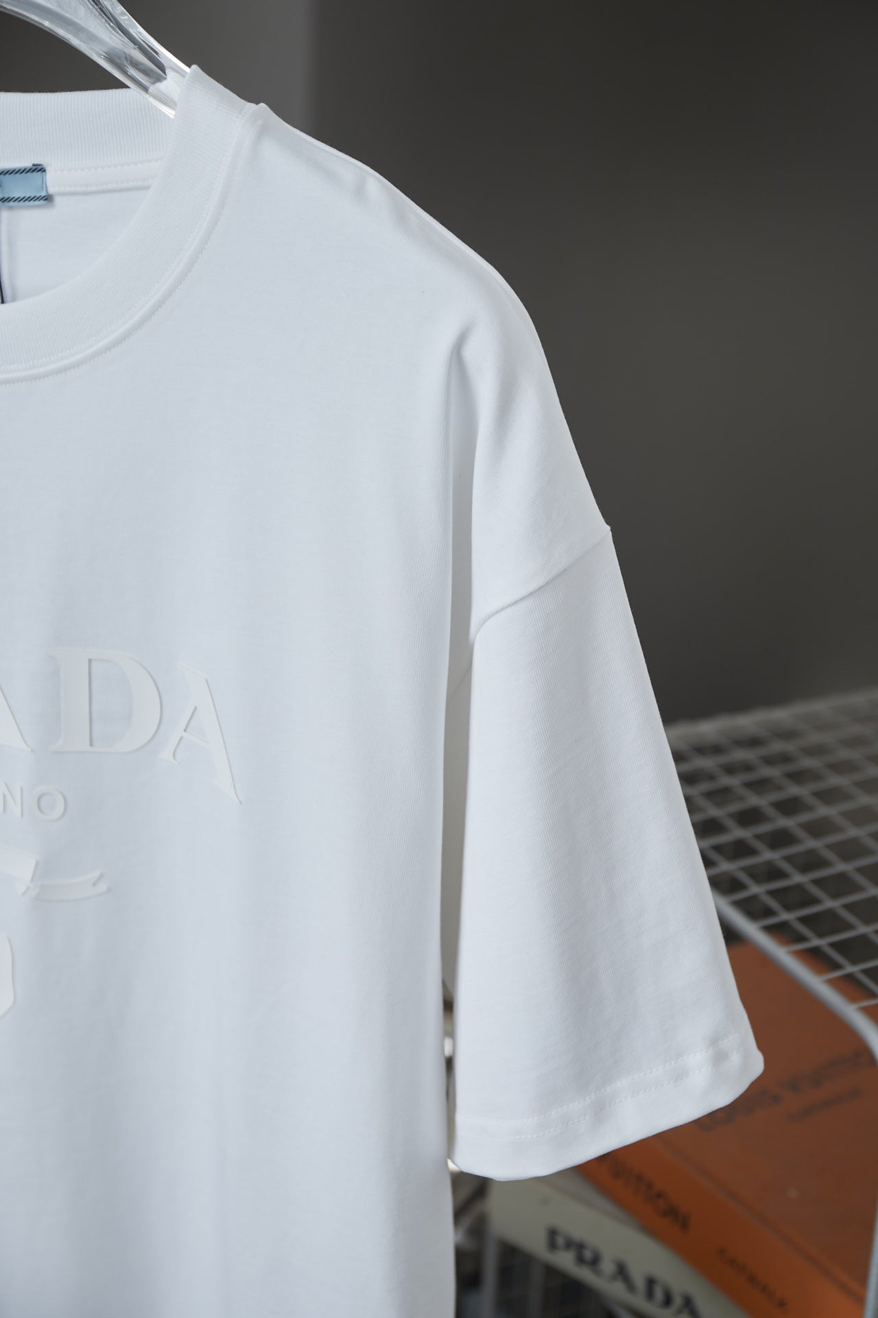 LuxluxHouse Best Quality Clothes T-shirt Prada