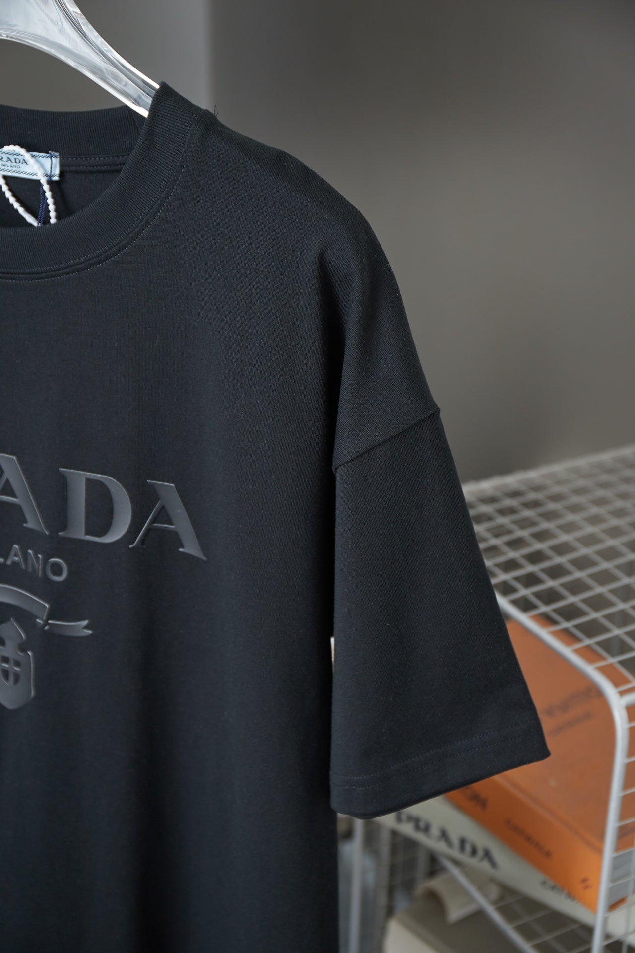 LuxluxHouse Best Quality Clothes T-shirt Prada