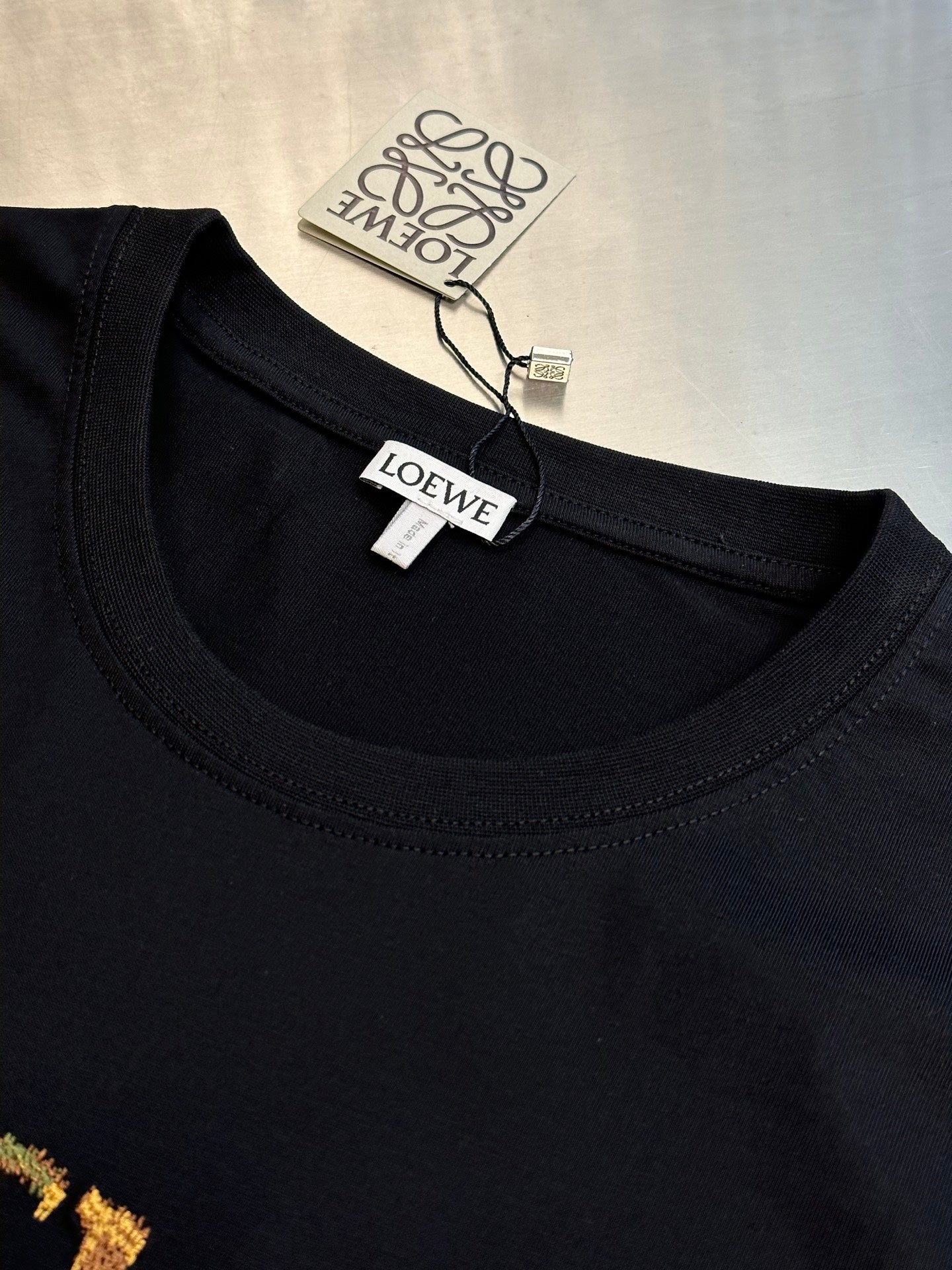 LuxluxHouse Best Quality Clothes T-shirt Loewe