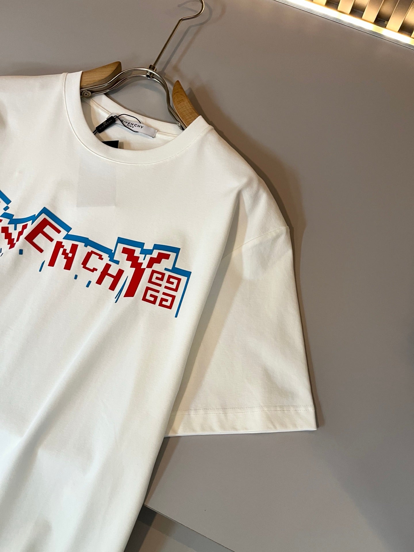 LuxluxHouse Best Quality Clothes Givenchy T-shirt