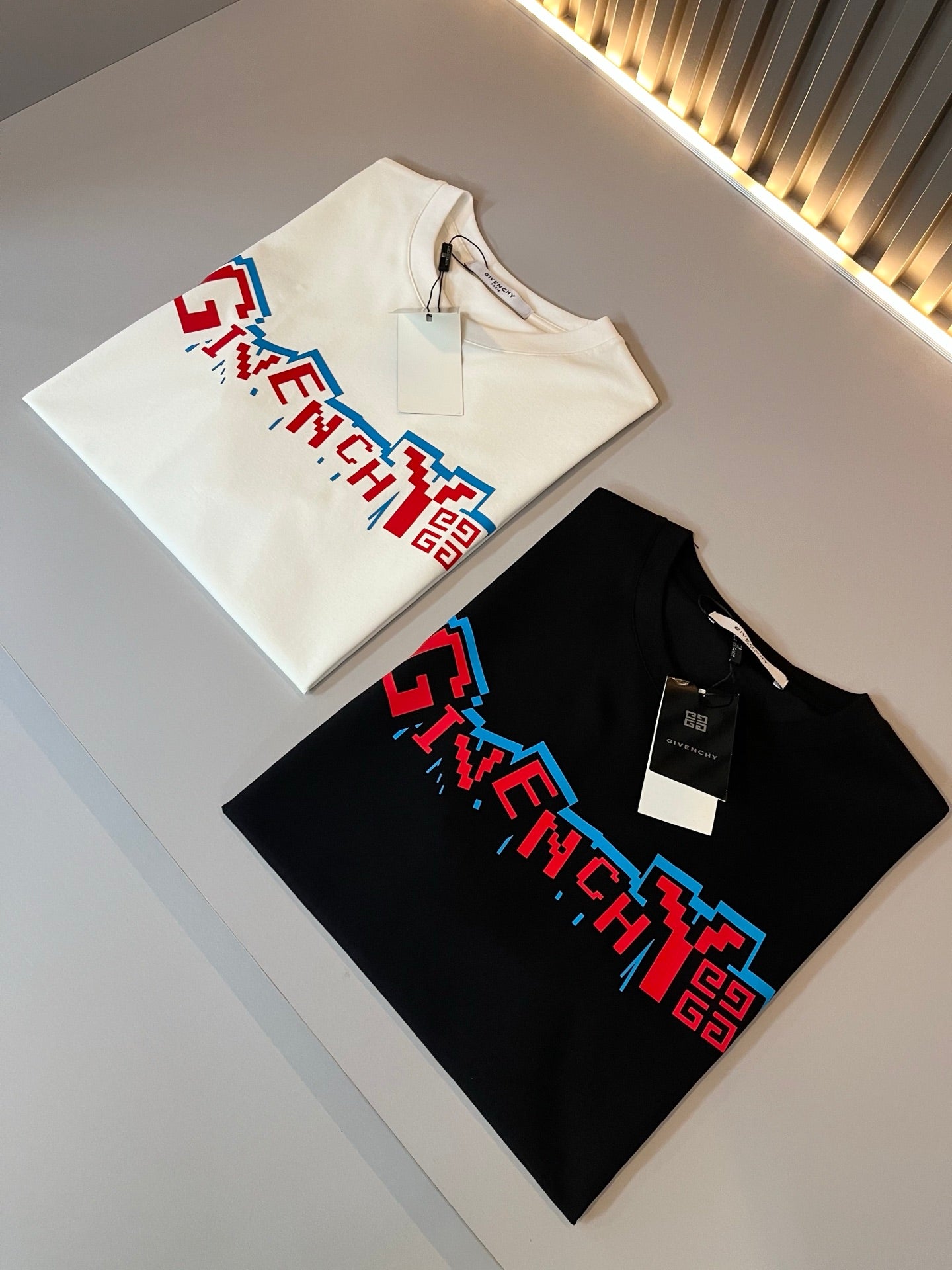 LuxluxHouse Best Quality Clothes Givenchy T-shirt