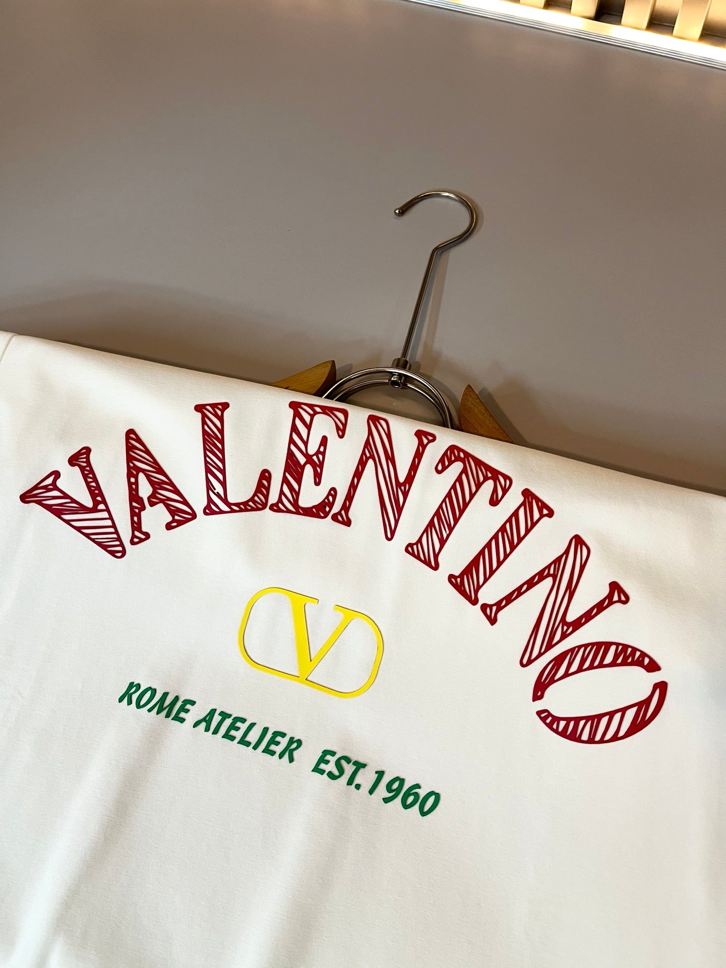 LuxluxHouse Best Quality Clothes Valentino T-shirt
