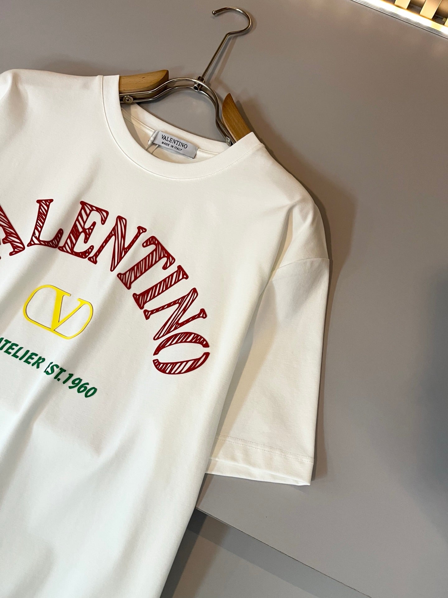 LuxluxHouse Best Quality Clothes Valentino T-shirt