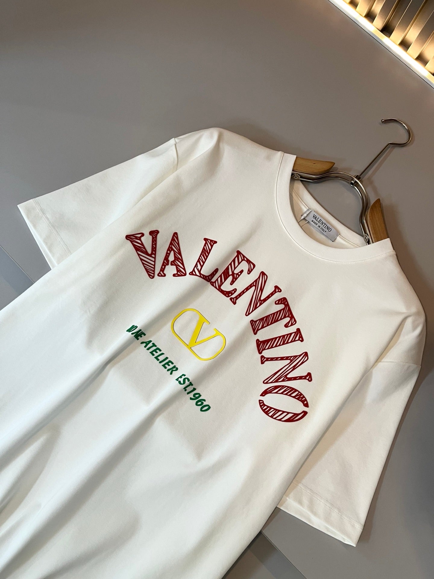 LuxluxHouse Best Quality Clothes Valentino T-shirt
