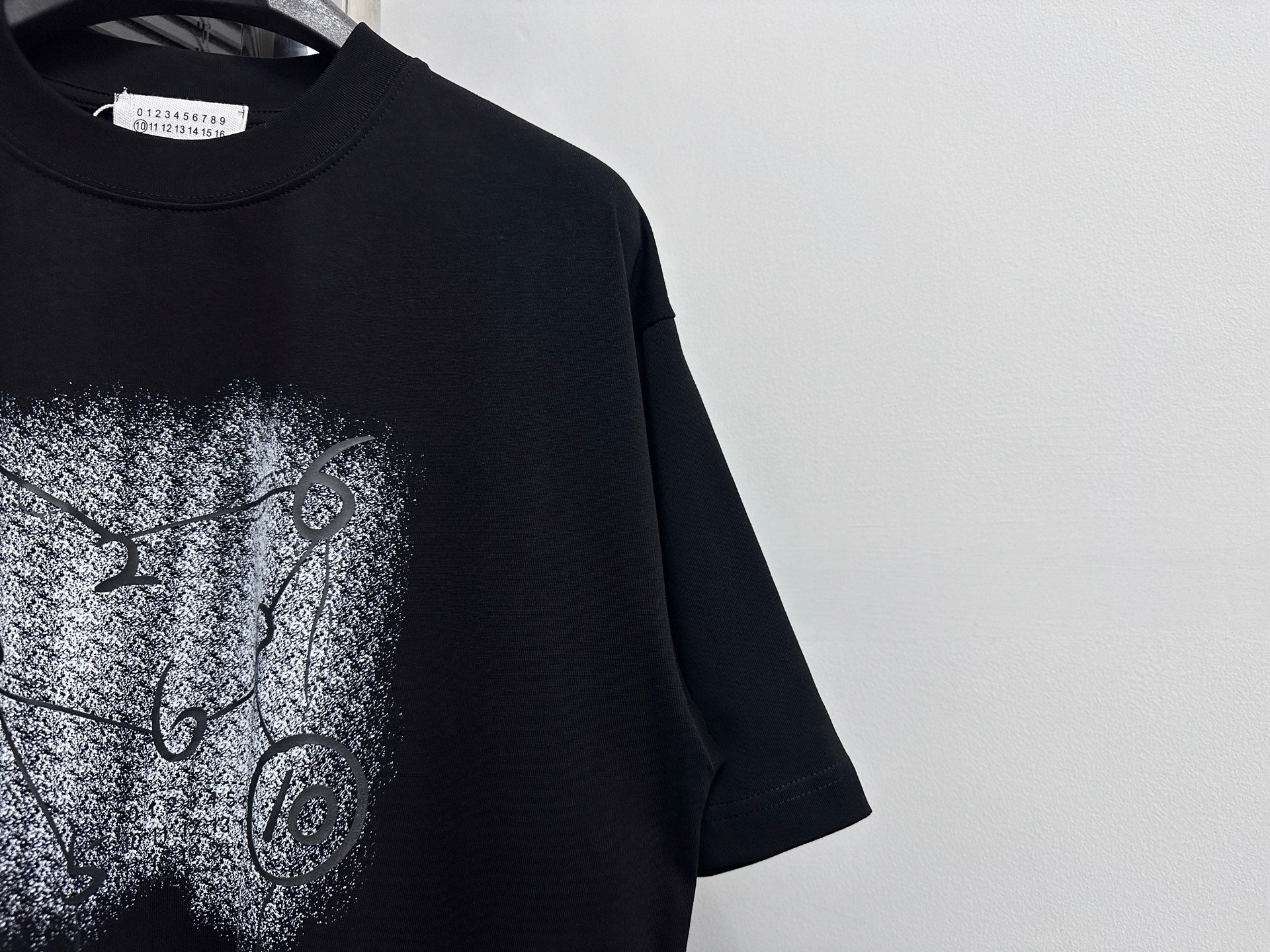 LuxluxHouse Best Quality Clothes T-shirt Chanel & Maison Margiela