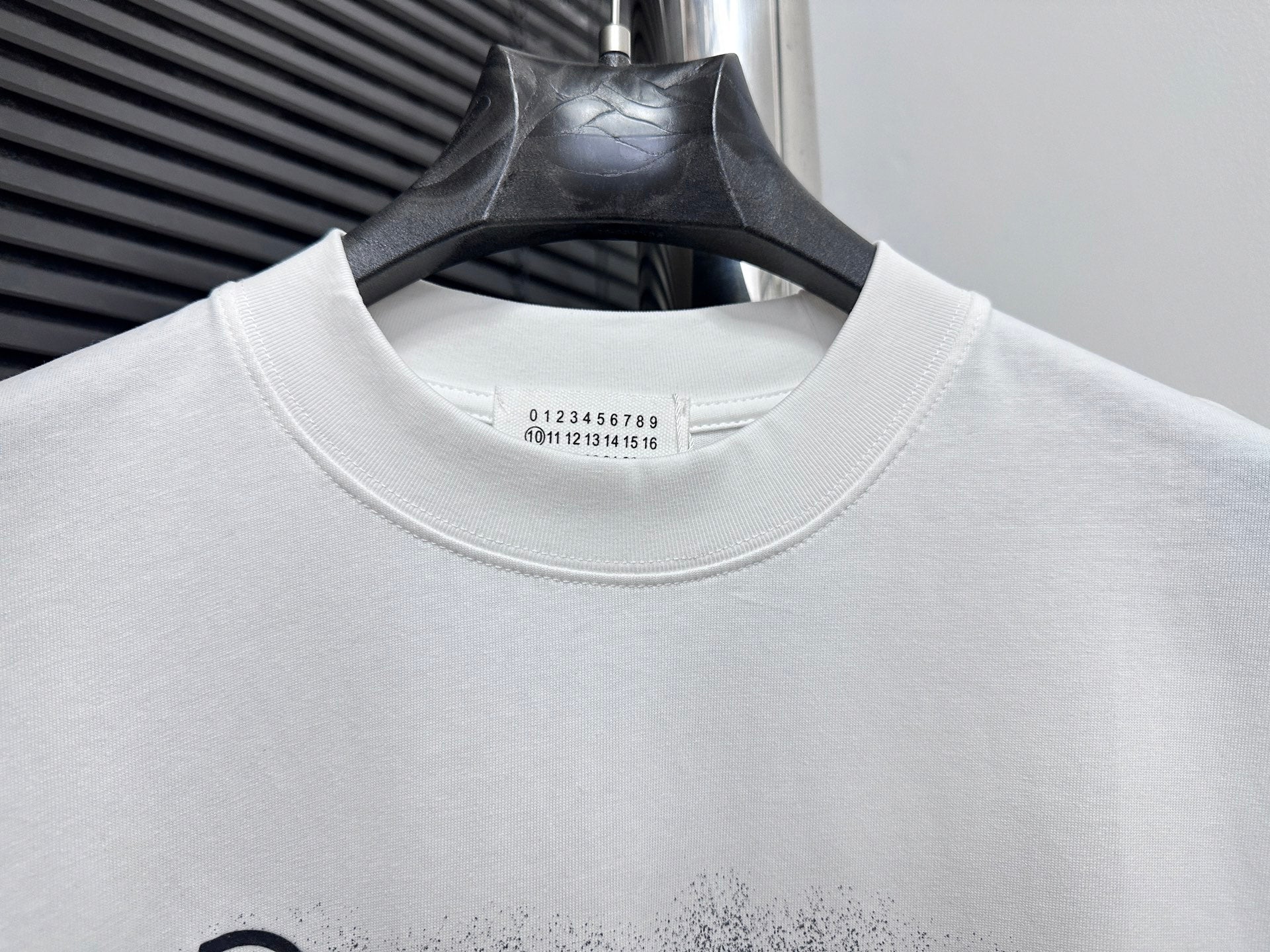 LuxluxHouse Best Quality Clothes T-shirt Chanel & Maison Margiela