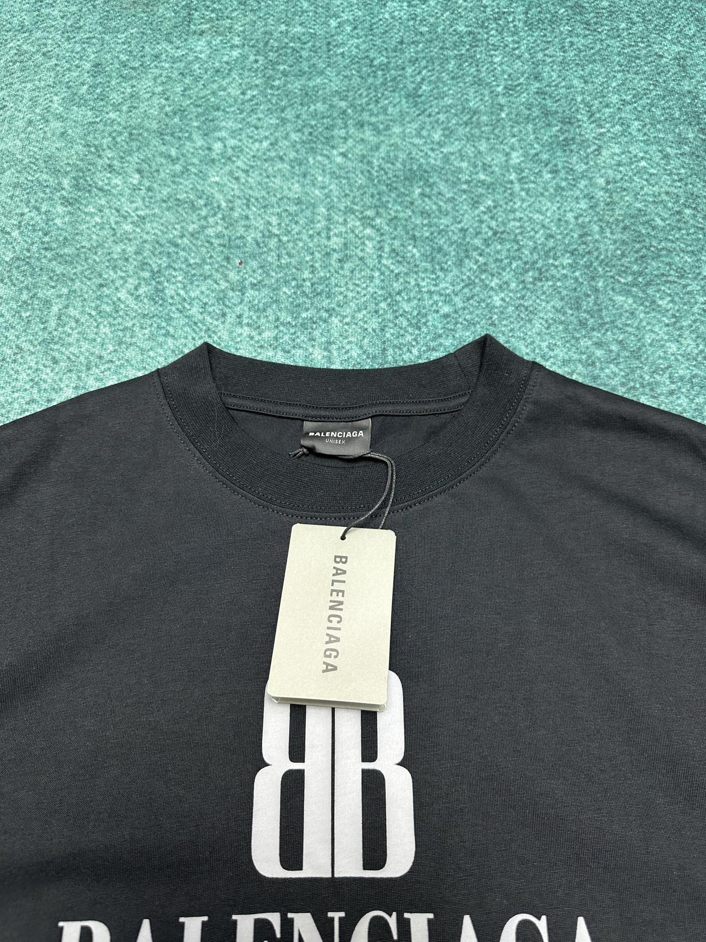LuxluxHouse Best Quality Clothes Balenciaga T-shirt