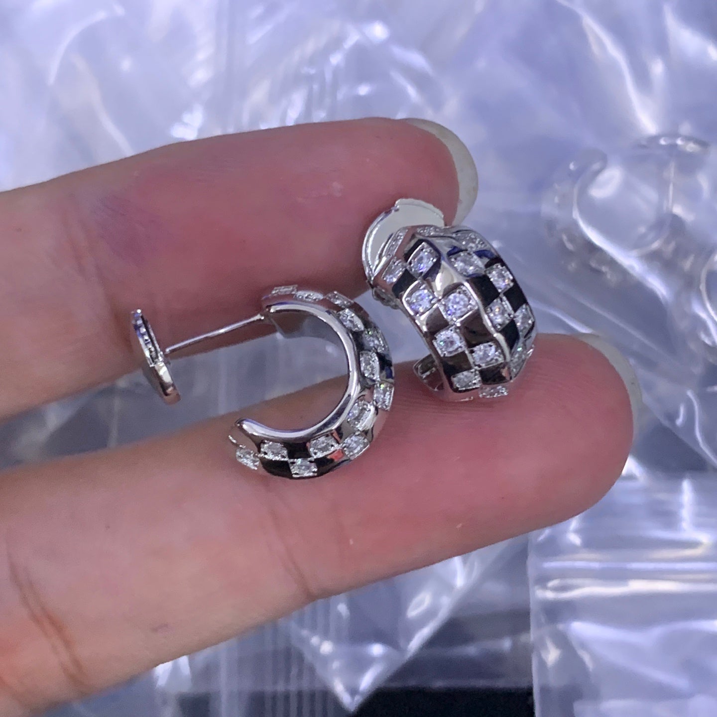 LuxluxHouse Low Price And High Quality Accessories Louis Vuitton