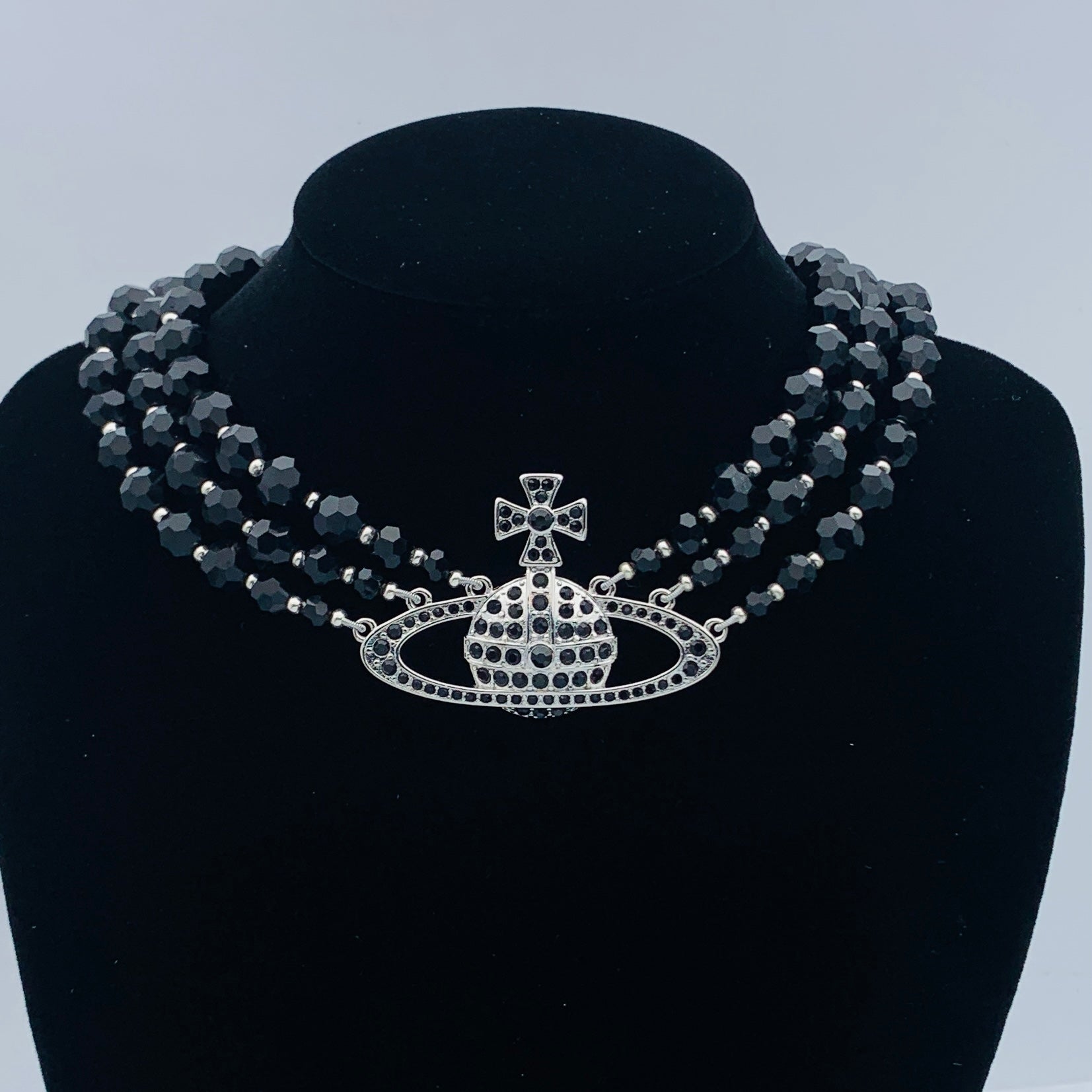 LuxluxHouse Low Price And High Quality Accessories Vivienne Westwood