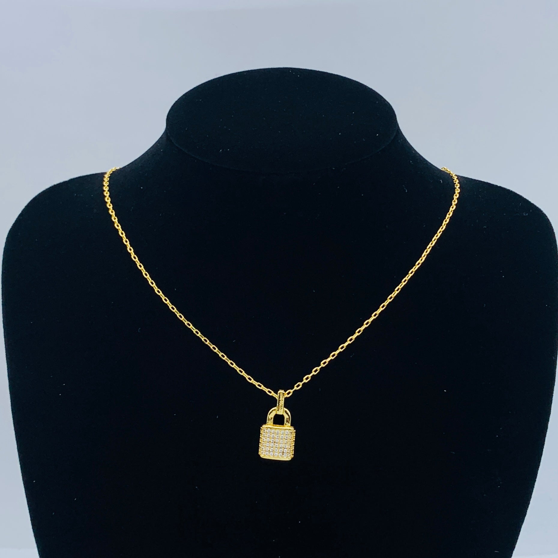 LuxluxHouse Low Price And High Quality Accessories Louis Vuitton
