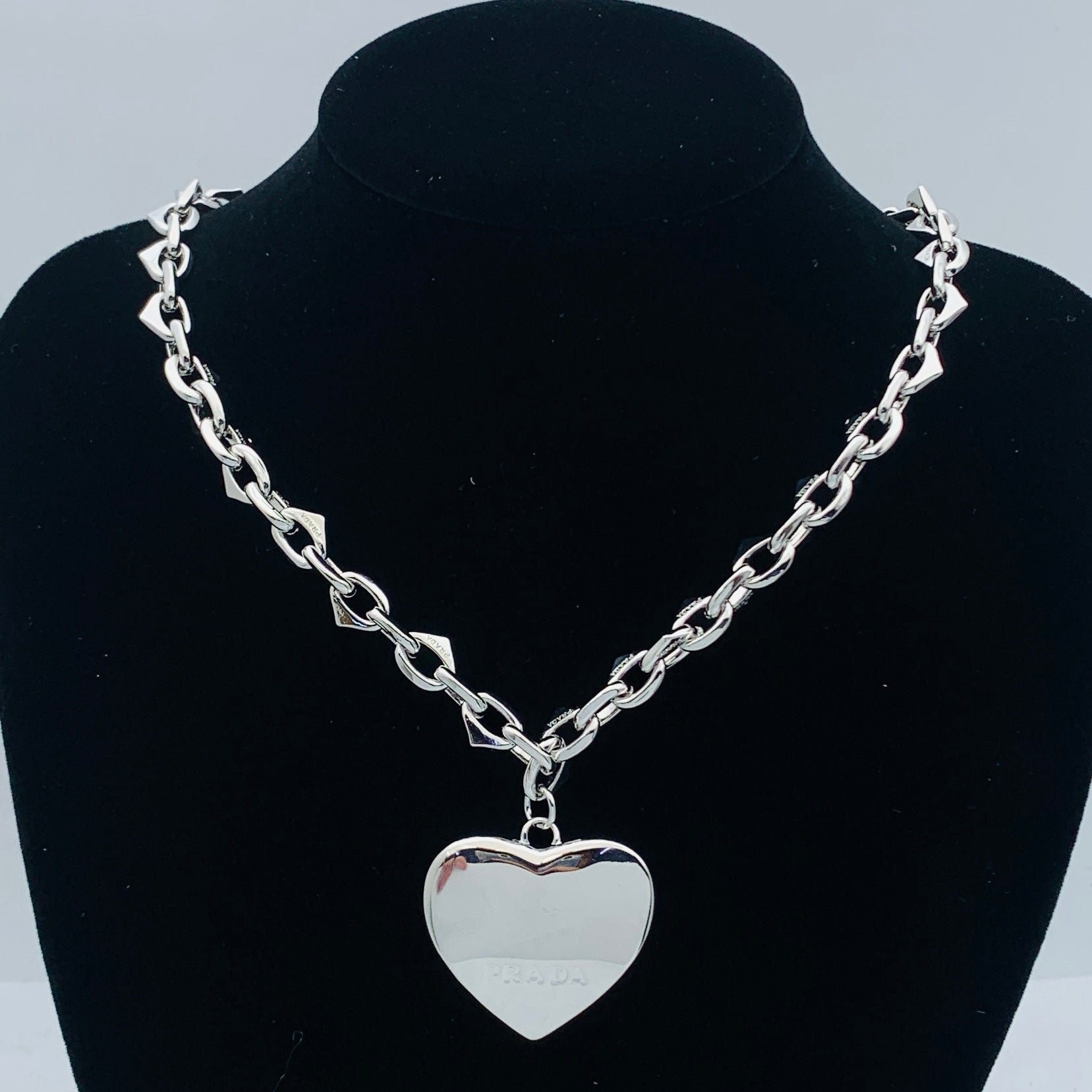LuxluxHouse Low Price And High Quality Accessories Prada
