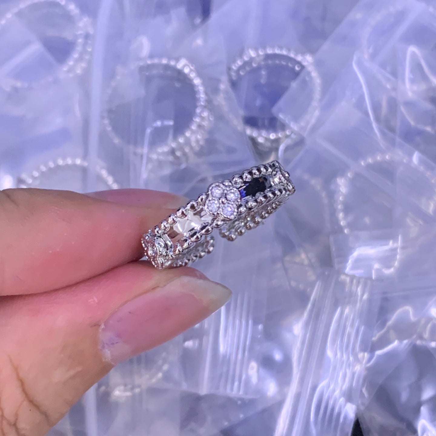 LuxluxHouse Low Price And High Quality Accessories Van Cleef & Arpels