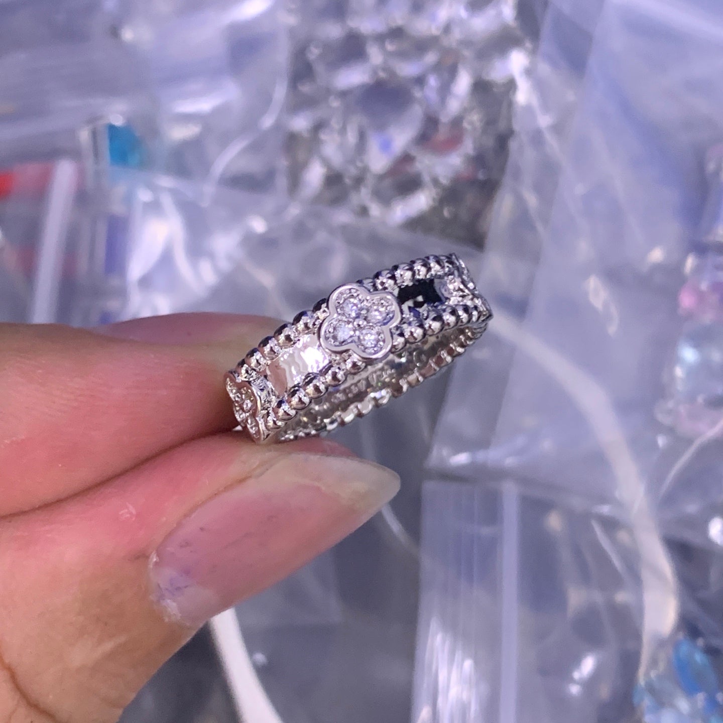 LuxluxHouse Low Price And High Quality Accessories Van Cleef & Arpels