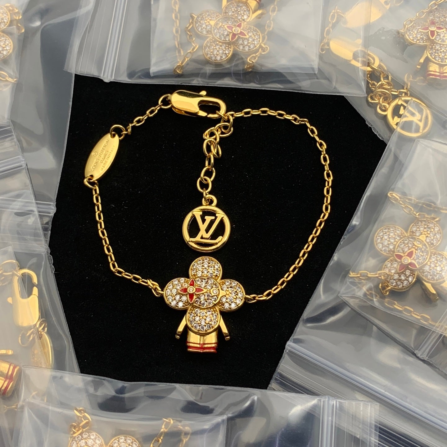 LuxluxHouse Low Price And High Quality Accessories Louis Vuitton