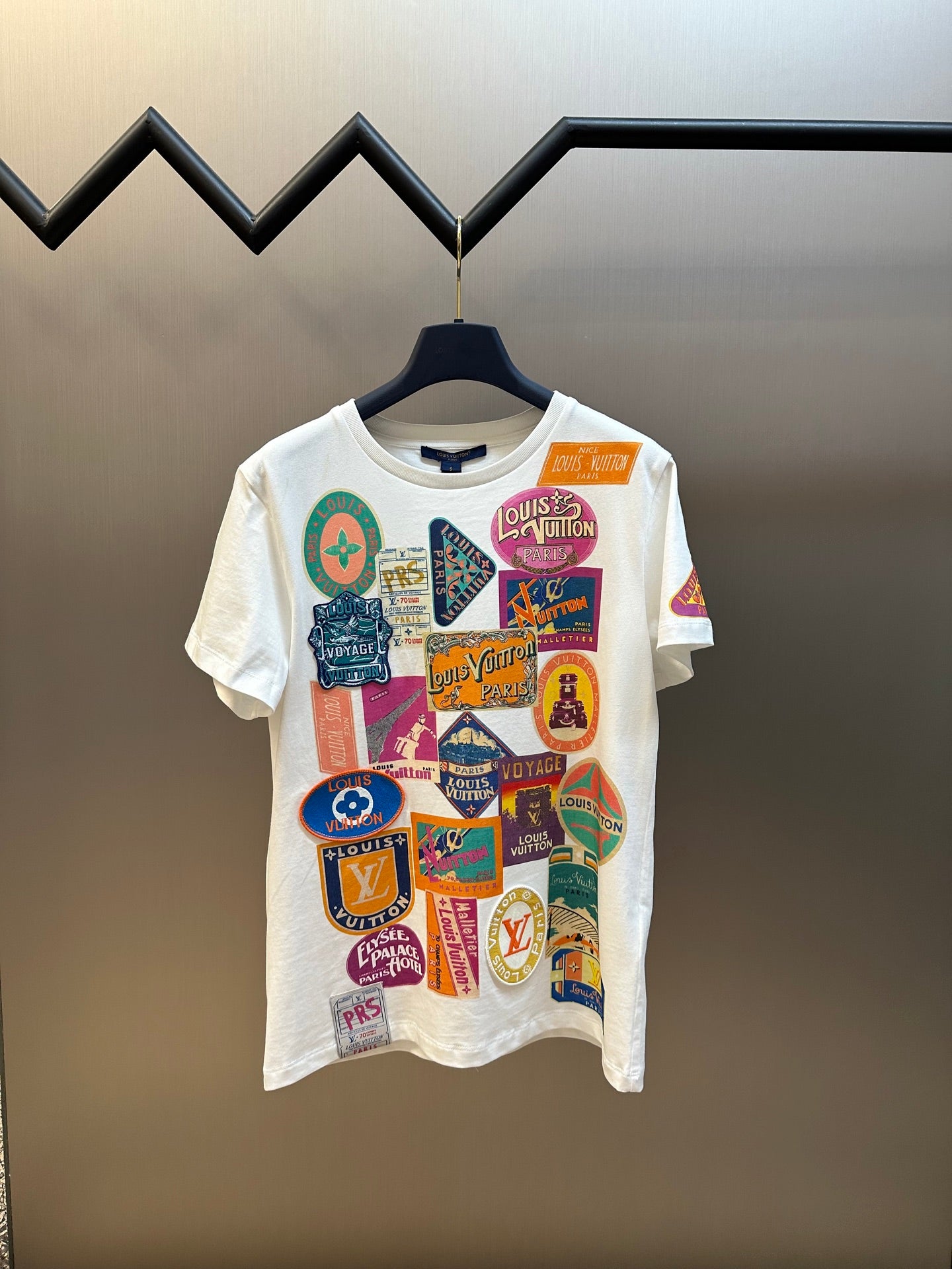 LuxluxHouse Best Quality Clothes T-shirt Louis Vuitton