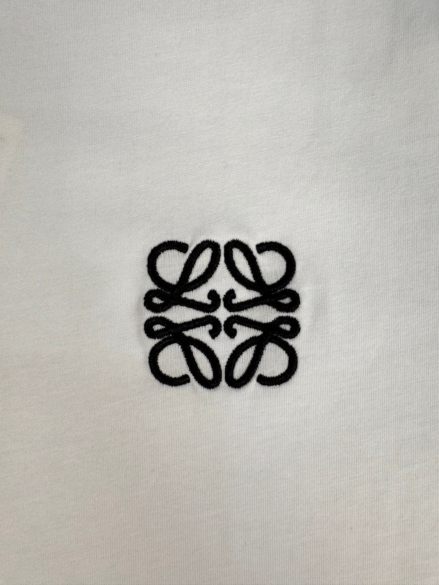 LuxluxHouse Best Quality Clothes T-shirt Loewe