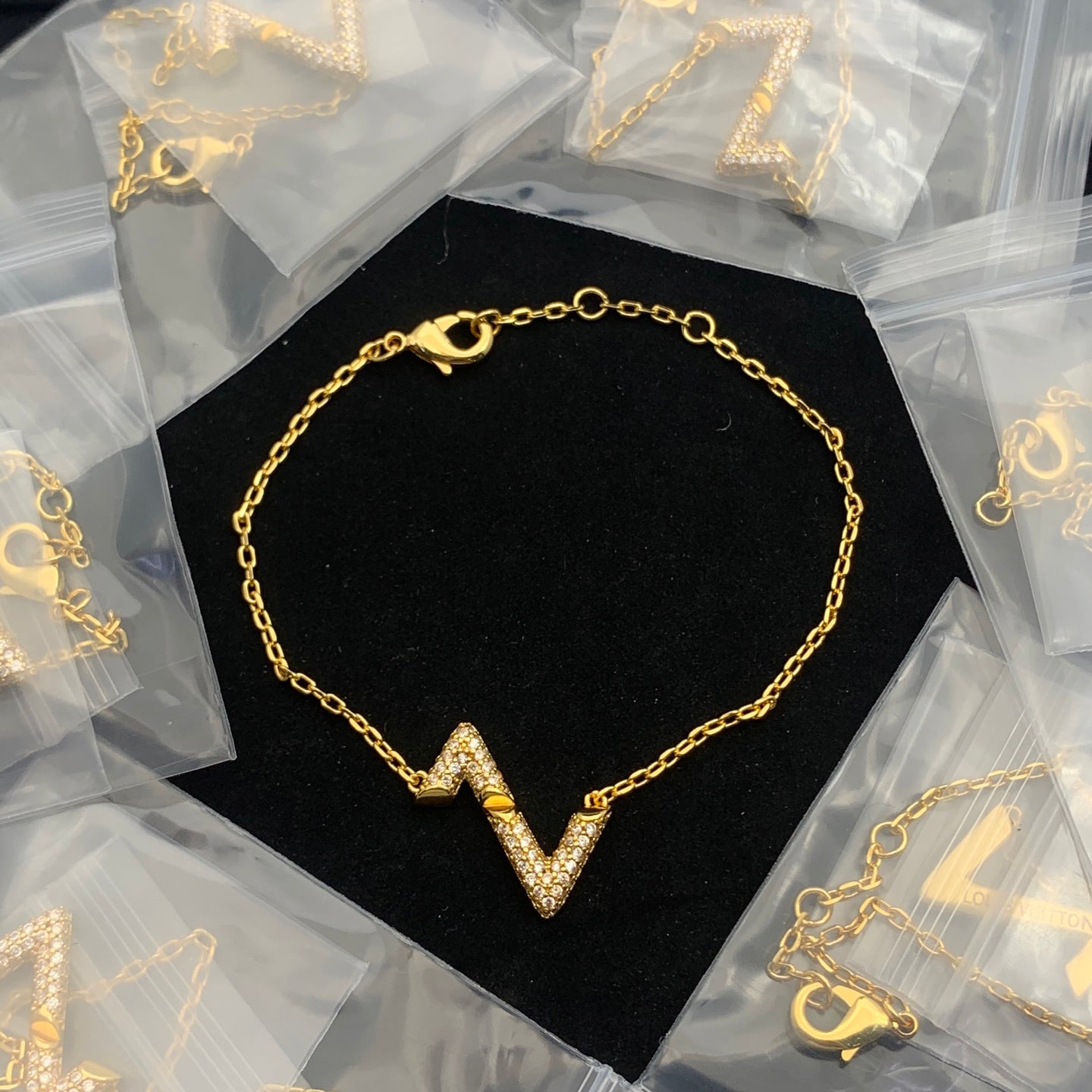 LuxluxHouse Low Price And High Quality Accessories Louis Vuitton