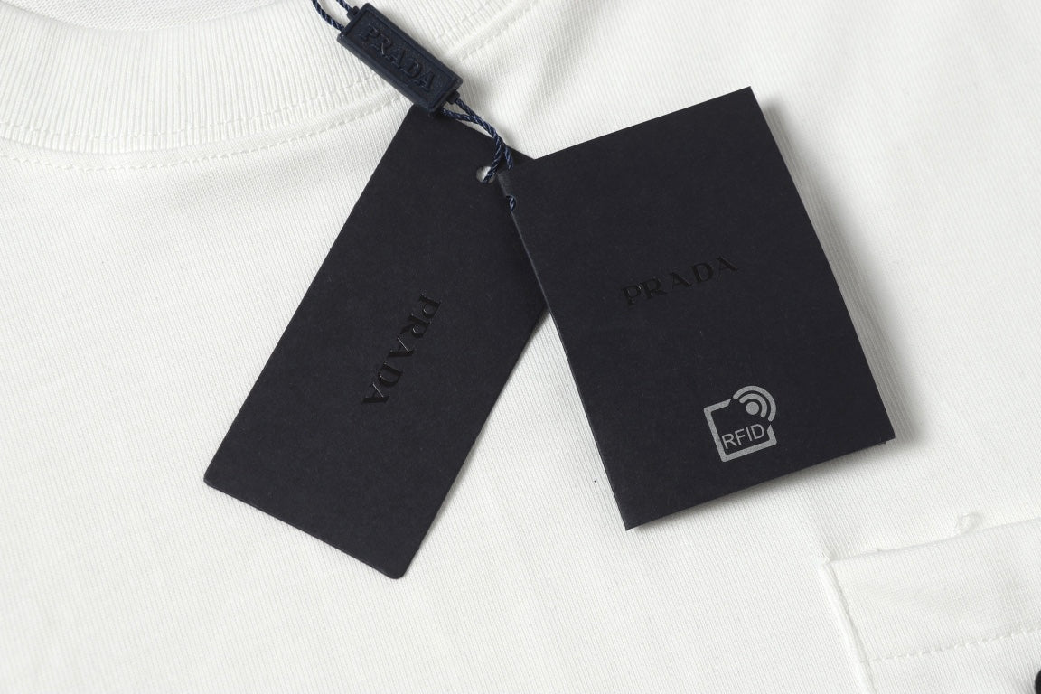 LuxluxHouse Best Quality Clothes T-shirt Prada