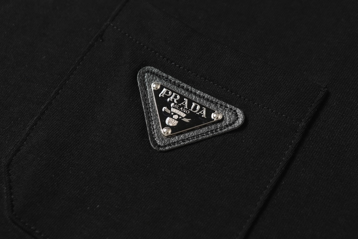 LuxluxHouse Best Quality Clothes T-shirt Prada