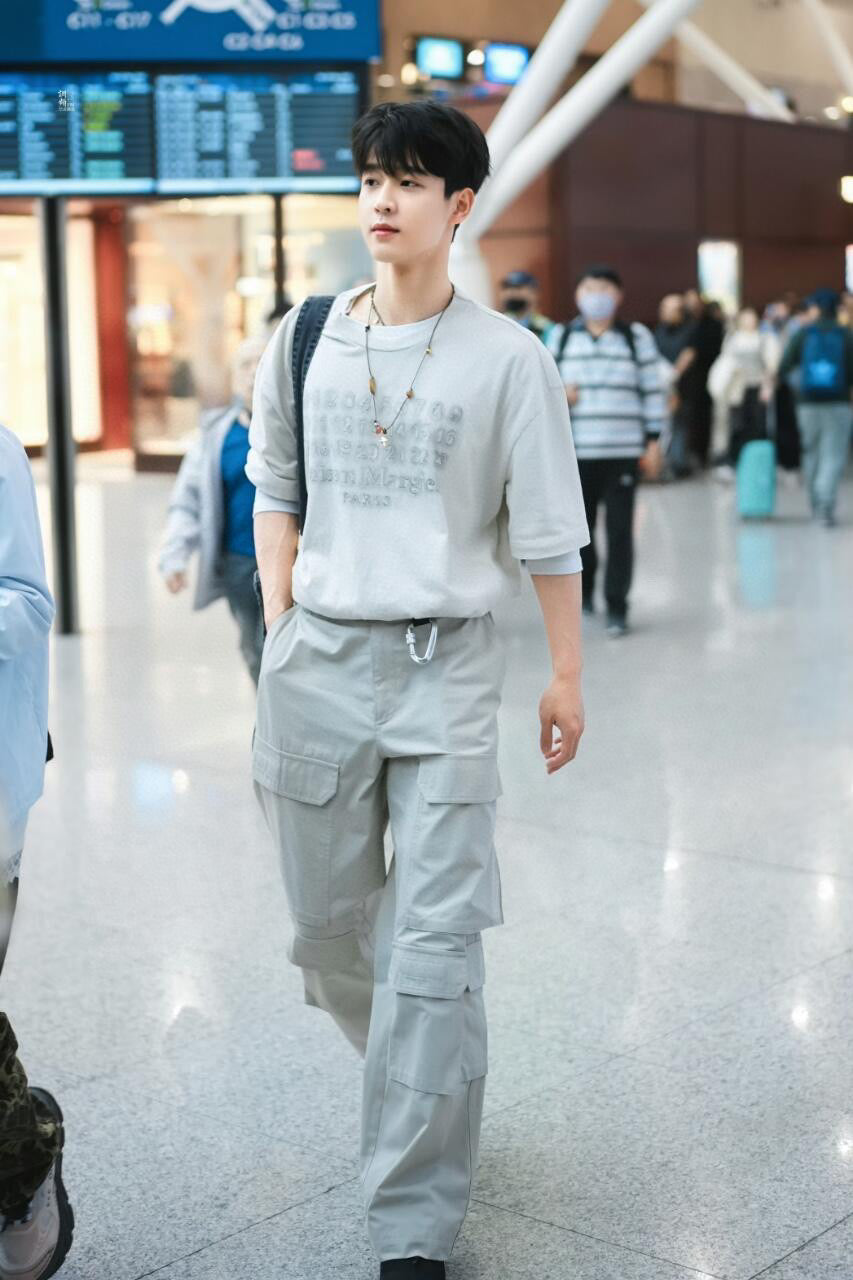 LuxluxHouse Best Quality Clothes T-shirt Chanel & Maison Margiela