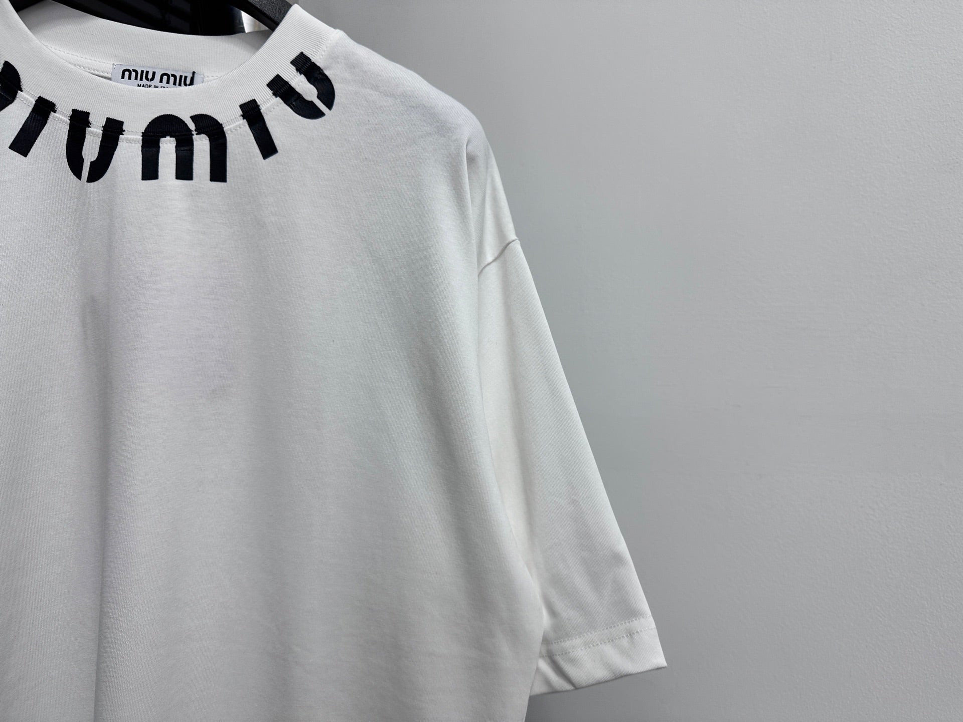 LuxluxHouse Best Quality Clothes Miu Miu T-shirt