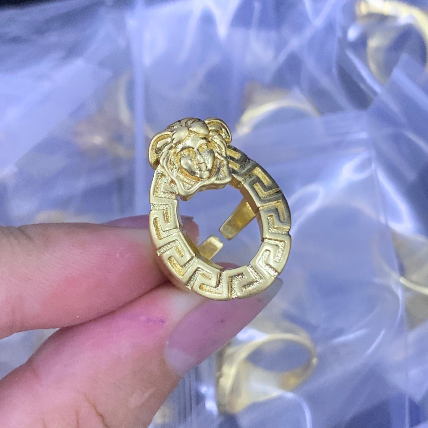 LuxluxHouse Low Price And High Quality Accessories Versace