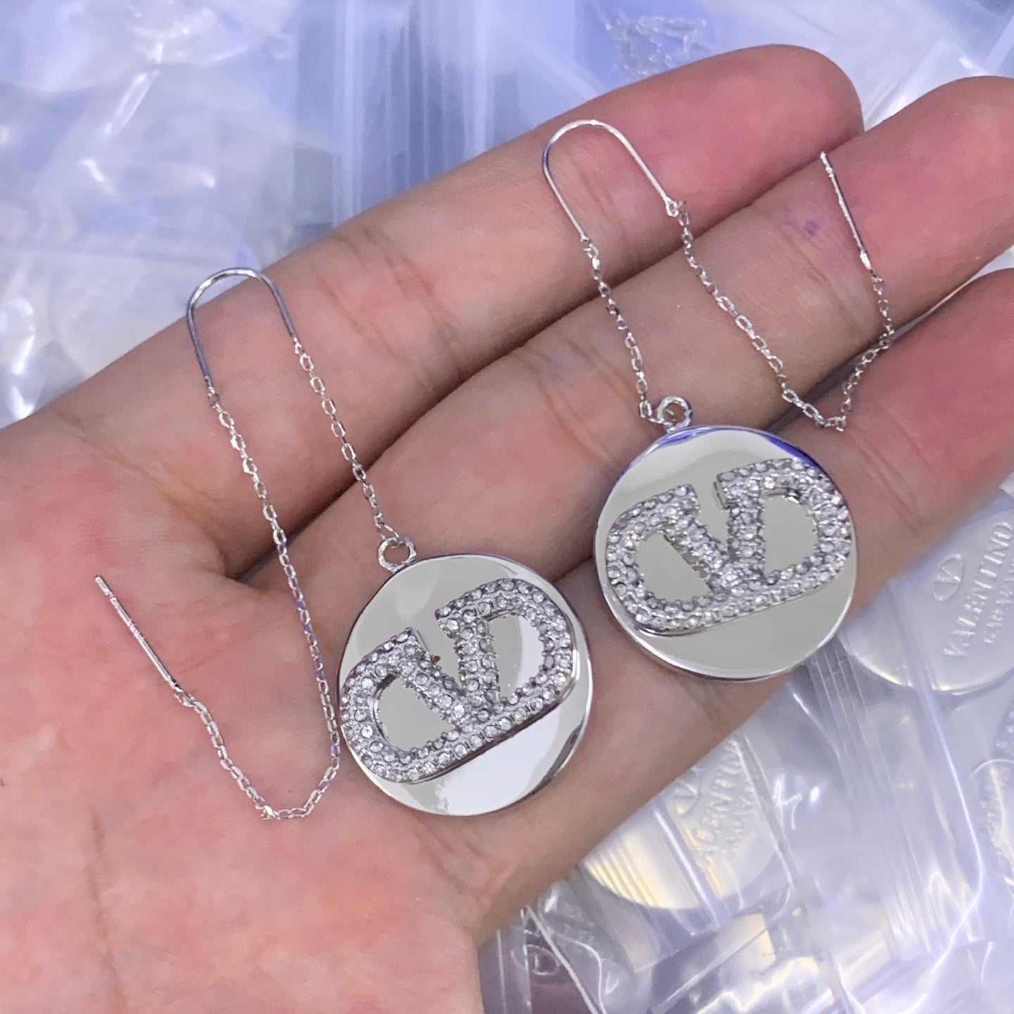 LuxluxHouse Low Price And High Quality Accessories Valentino