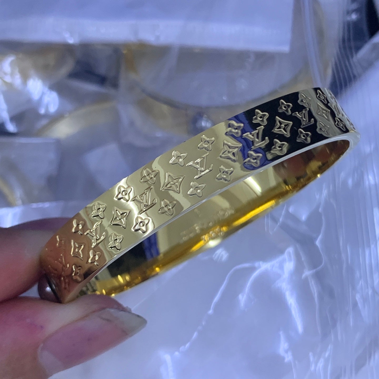 LuxluxHouse Low Price And High Quality Accessories Louis Vuitton