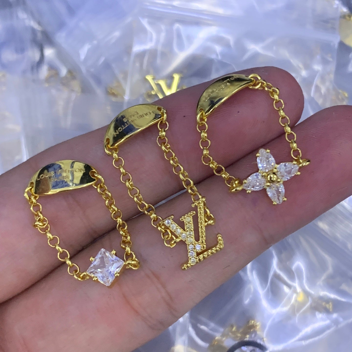 LuxluxHouse Low Price And High Quality Accessories Louis Vuitton