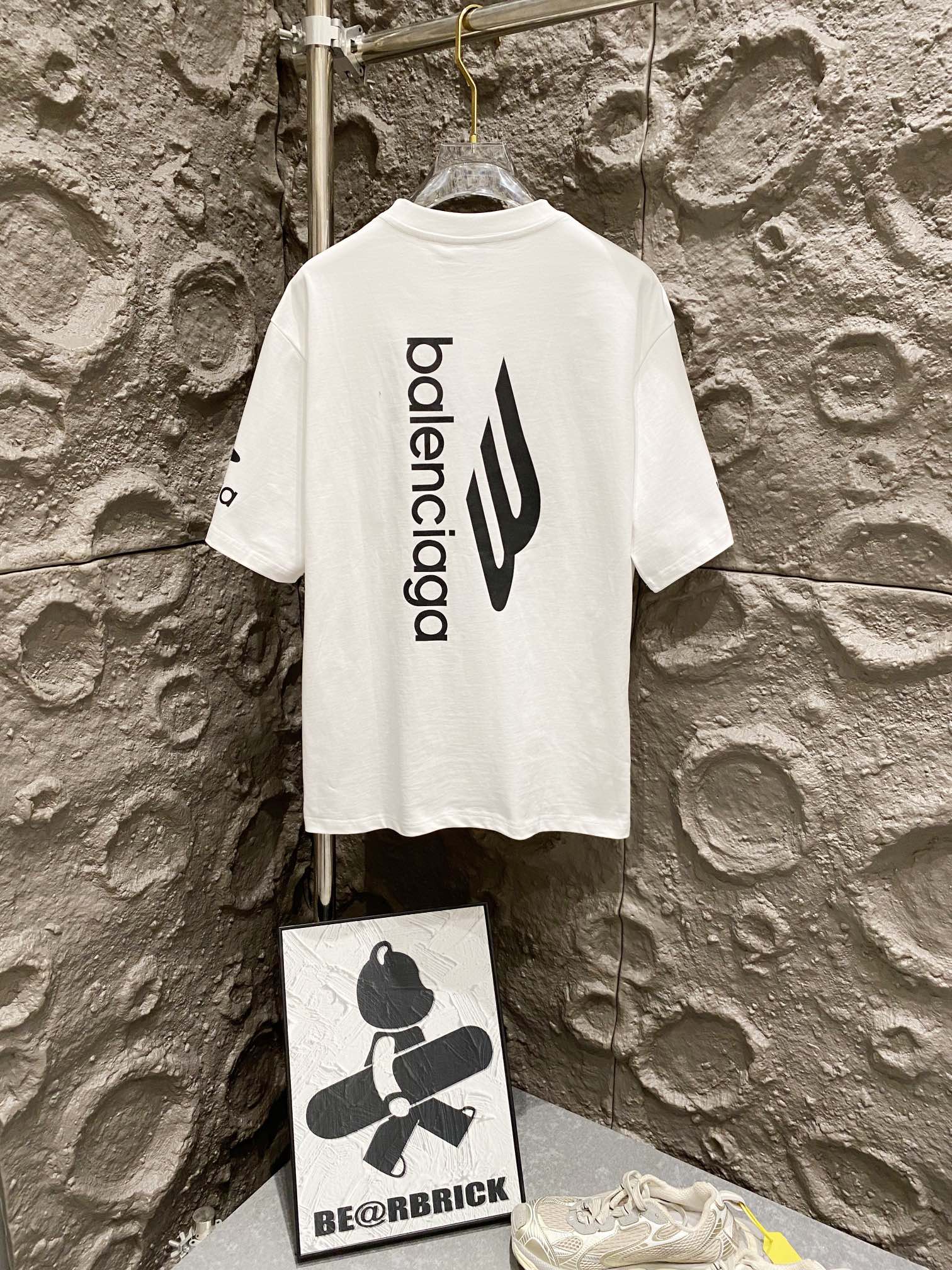 LuxluxHouse Best Quality Clothes Balenciaga T-shirt