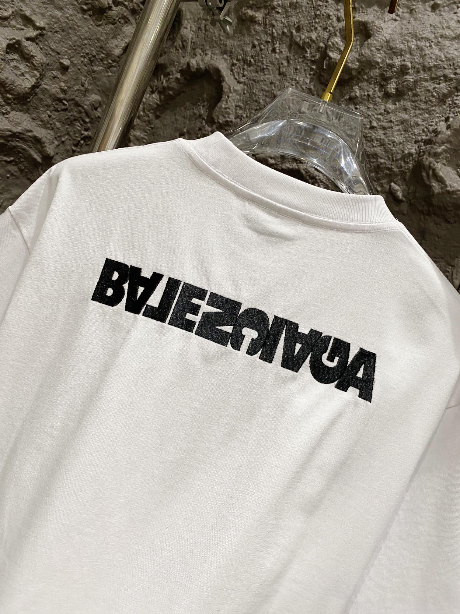 LuxluxHouse Best Quality Clothes Balenciaga T-shirt