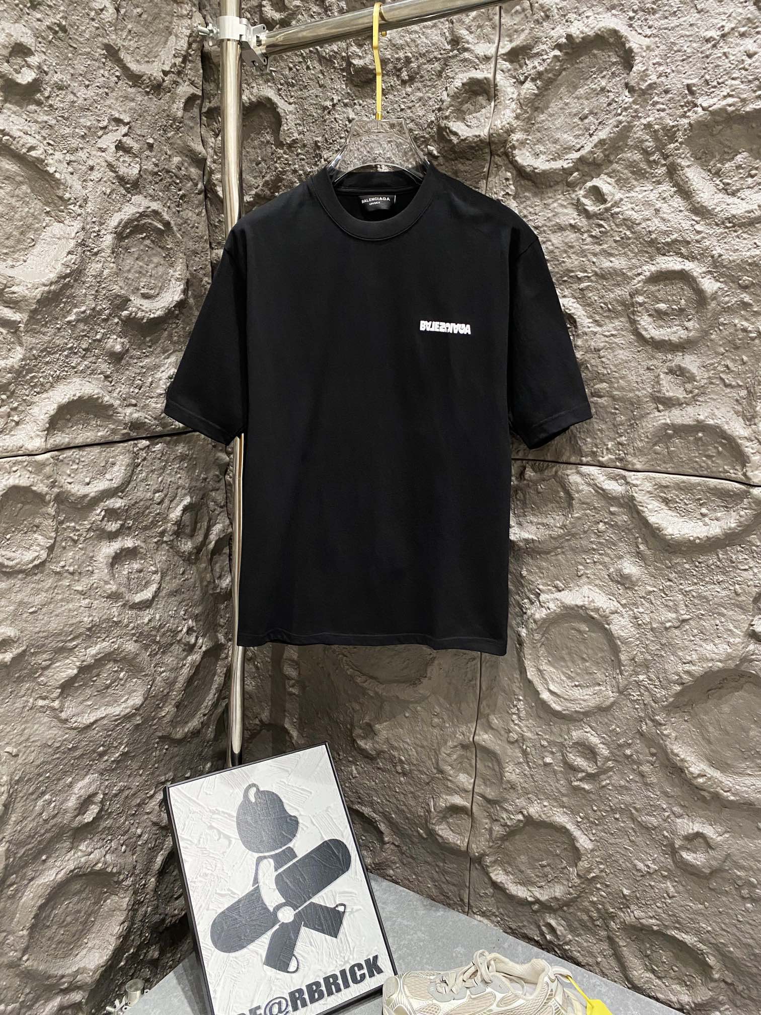 LuxluxHouse Best Quality Clothes Balenciaga T-shirt