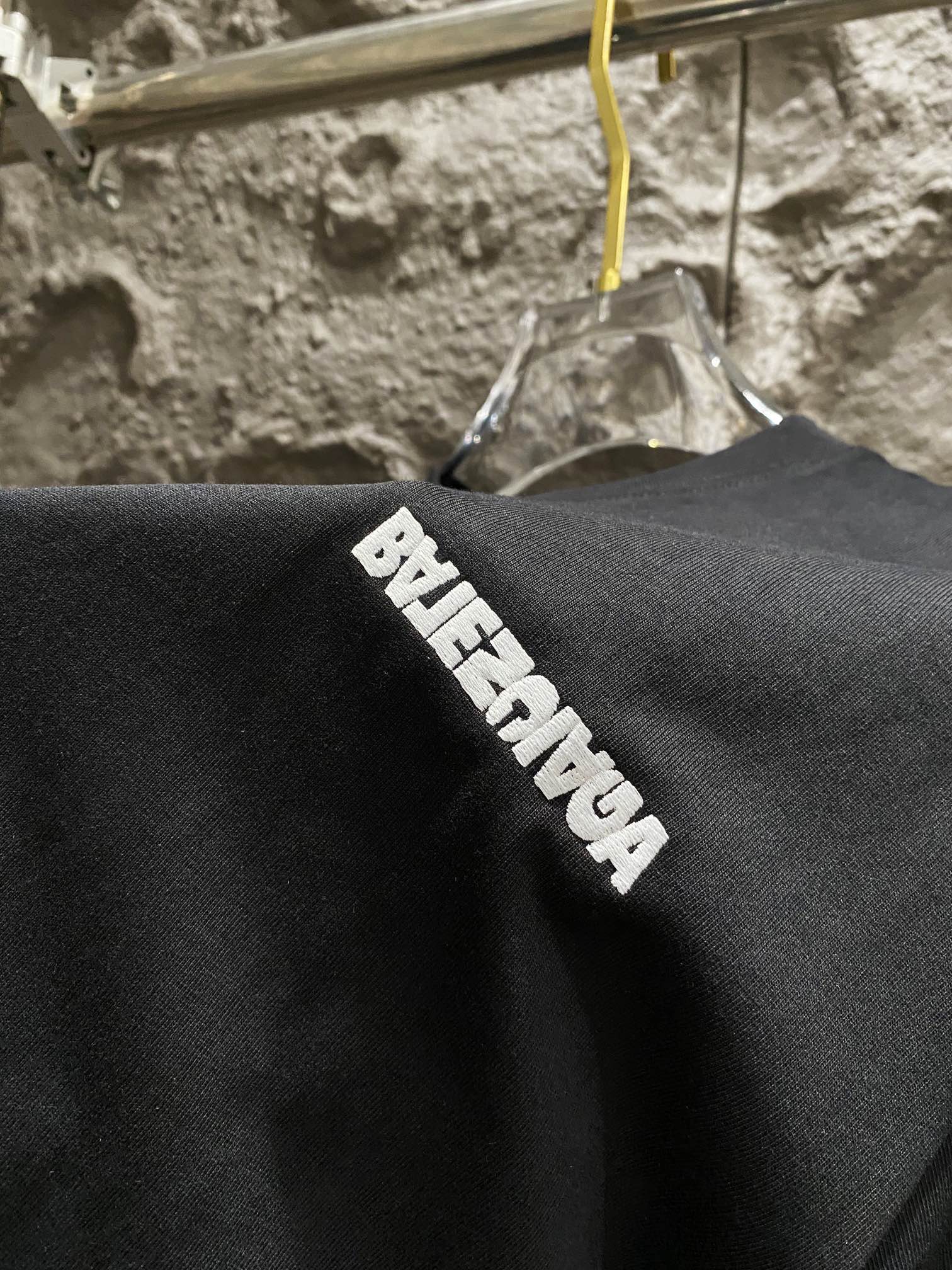 LuxluxHouse Best Quality Clothes Balenciaga T-shirt