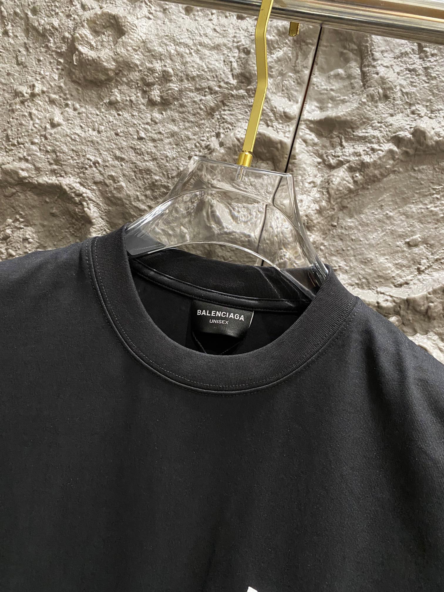 LuxluxHouse Best Quality Clothes Balenciaga T-shirt