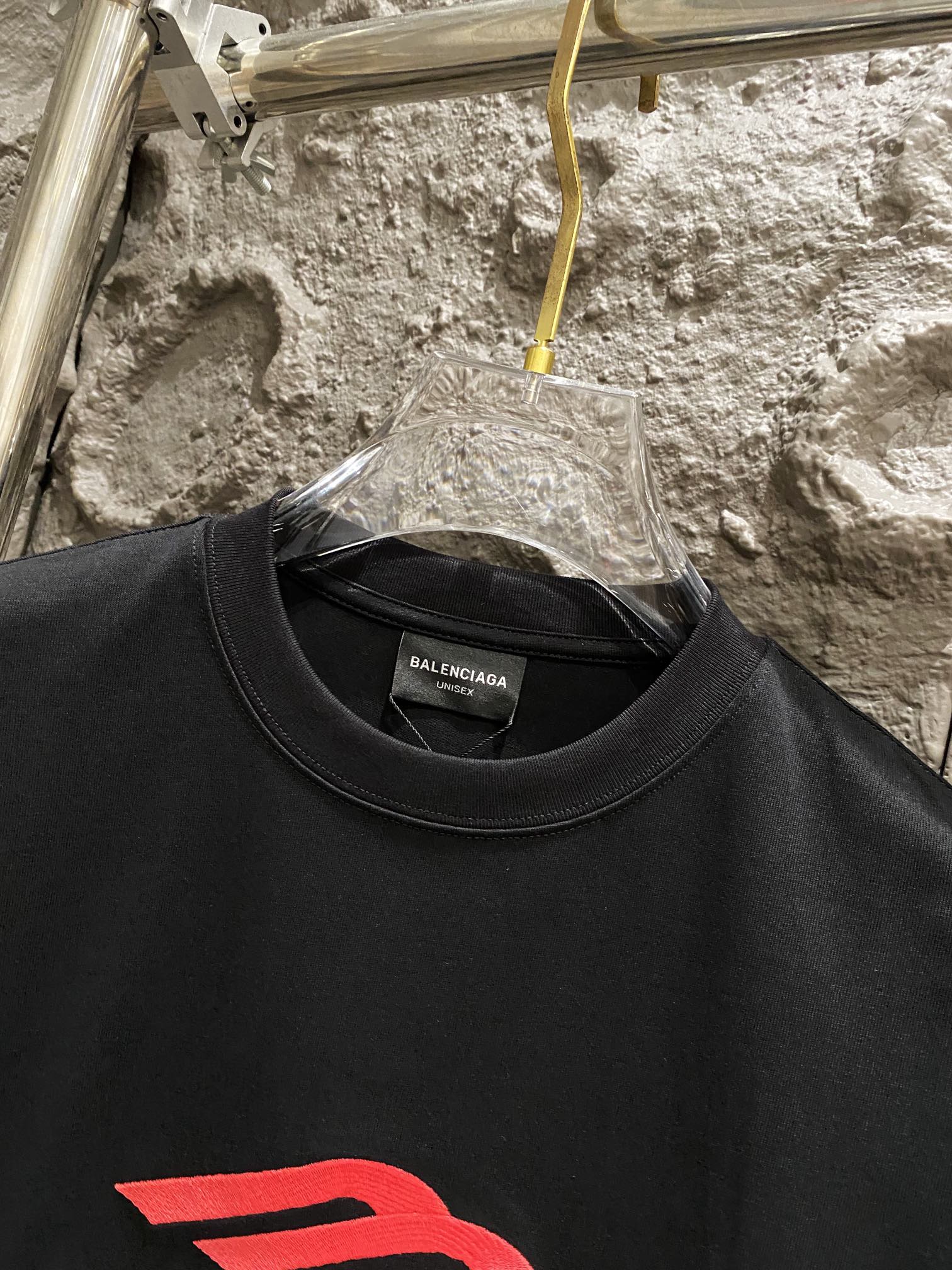 LuxluxHouse Best Quality Clothes Balenciaga T-shirt
