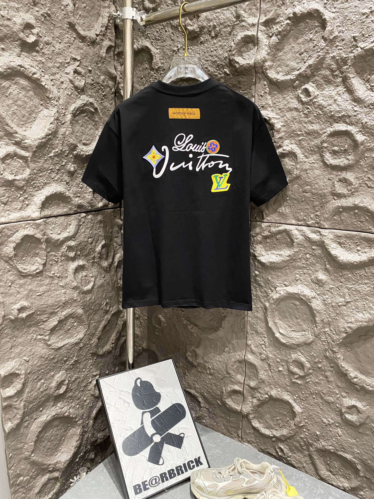 LuxluxHouse Best Quality Clothes T-shirt Louis Vuitton