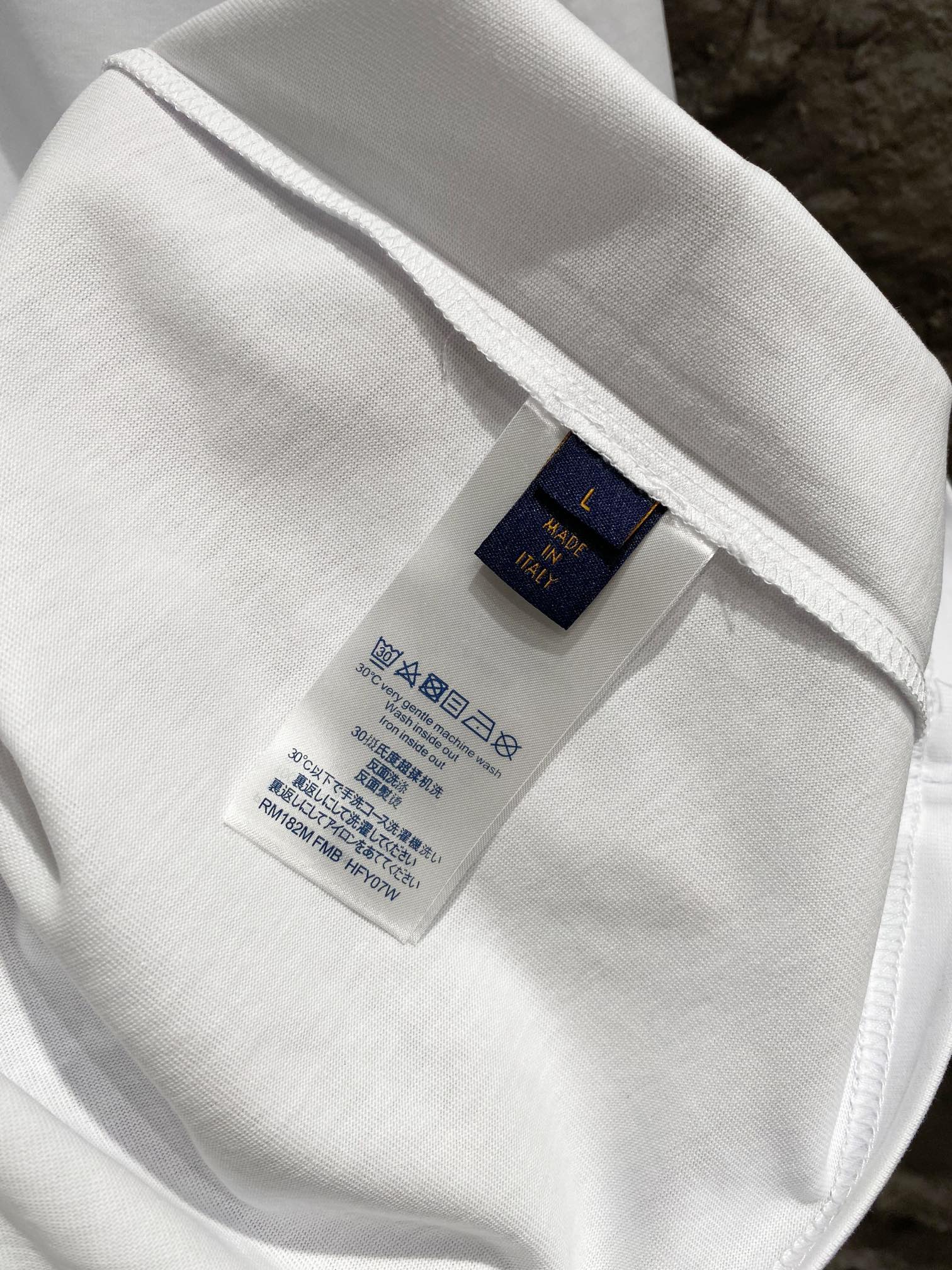 LuxluxHouse Best Quality Clothes T-shirt Louis Vuitton