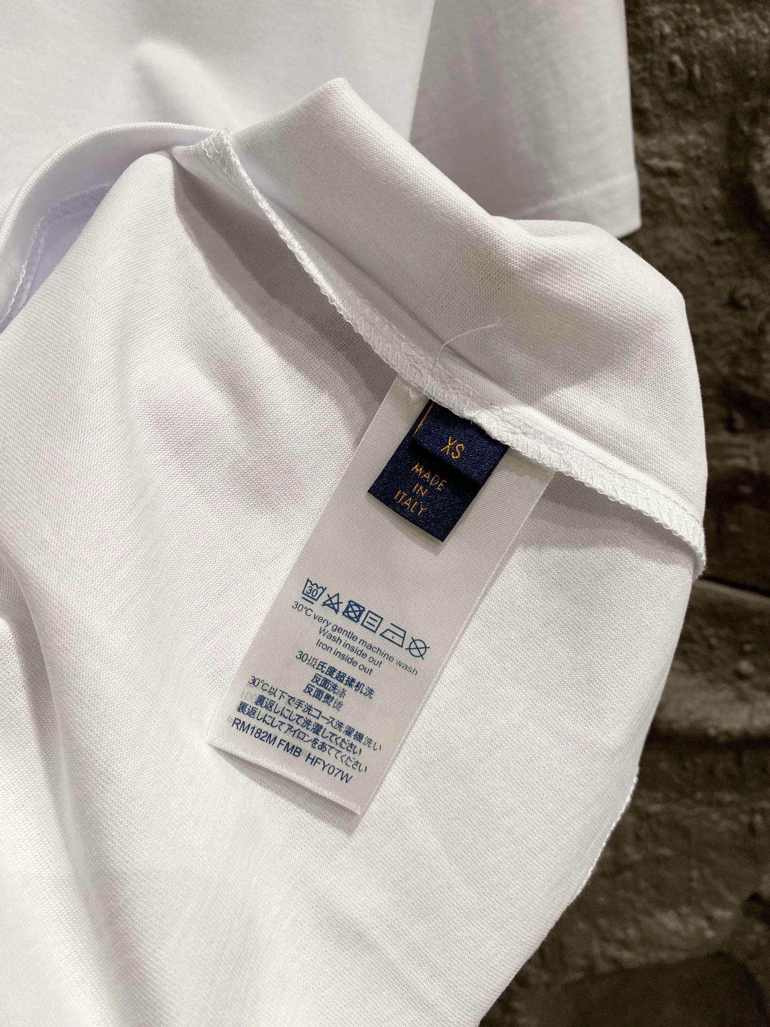 LuxluxHouse Best Quality Clothes T-shirt Louis Vuitton