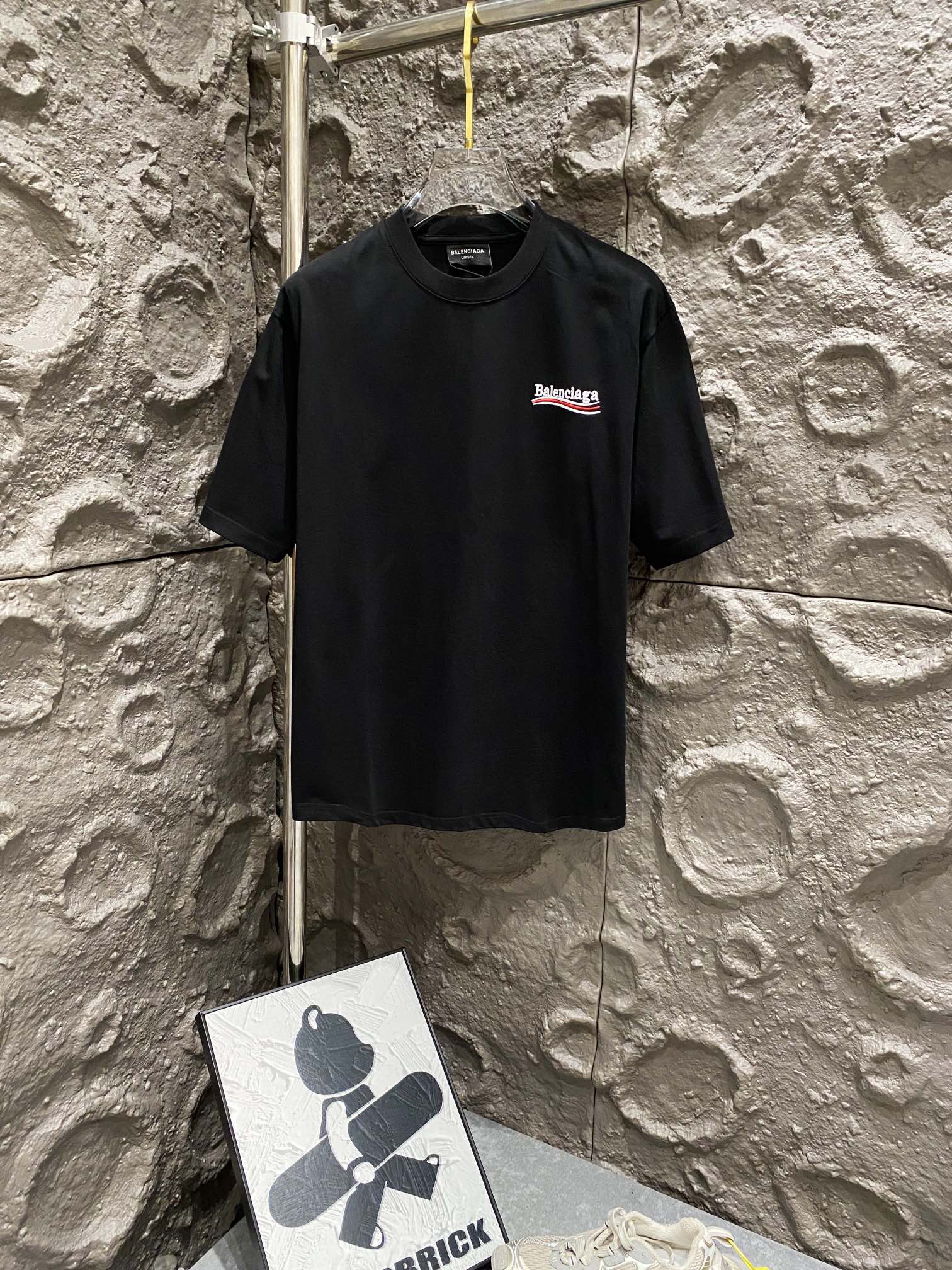 LuxluxHouse Best Quality Clothes Balenciaga T-shirt