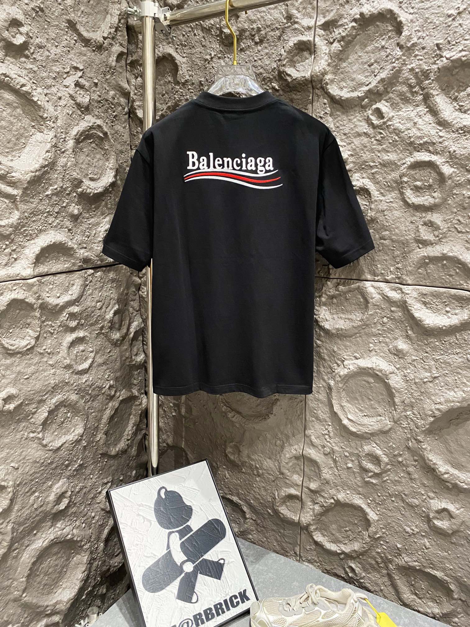 LuxluxHouse Best Quality Clothes Balenciaga T-shirt
