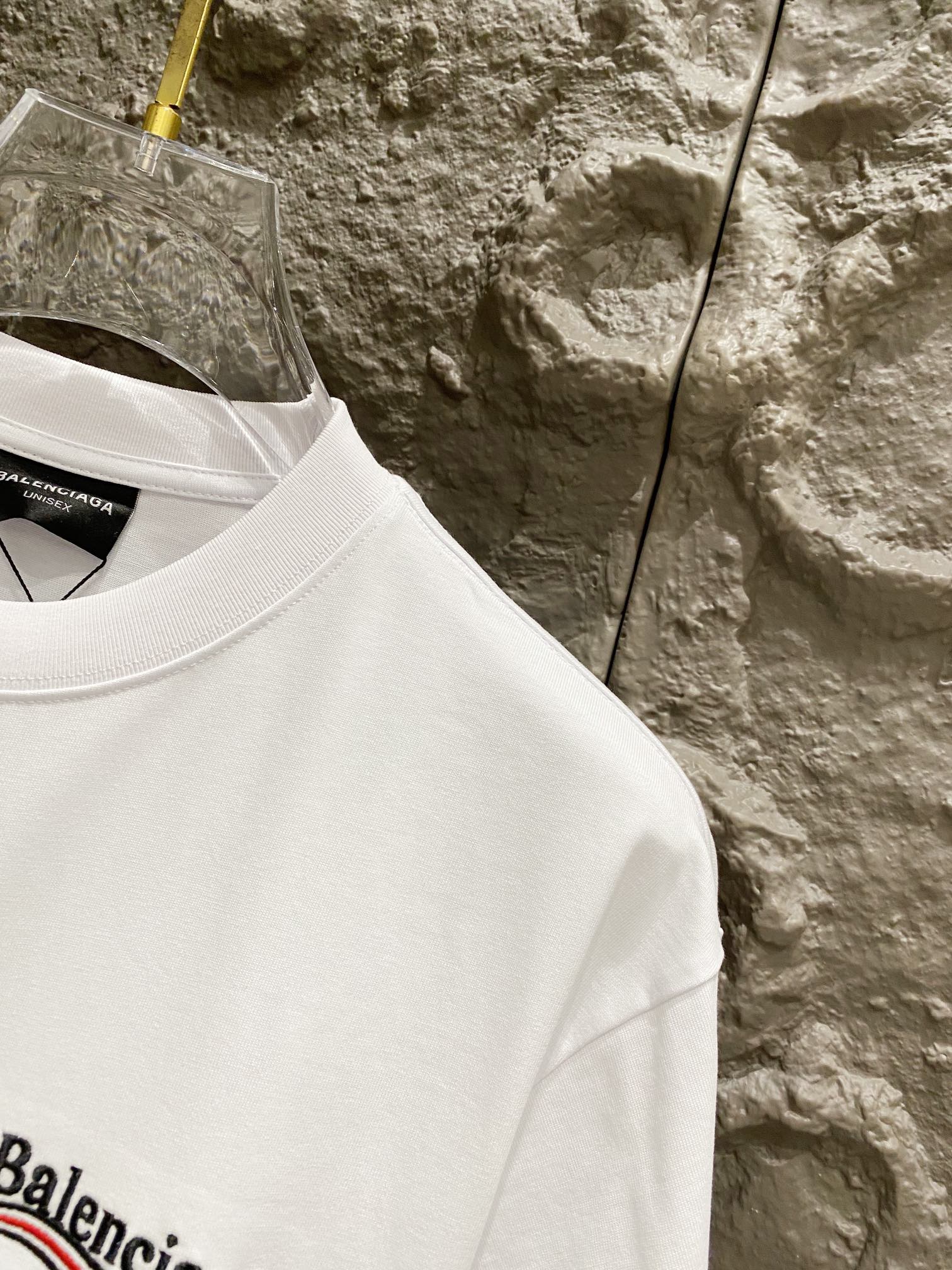 LuxluxHouse Best Quality Clothes Balenciaga T-shirt