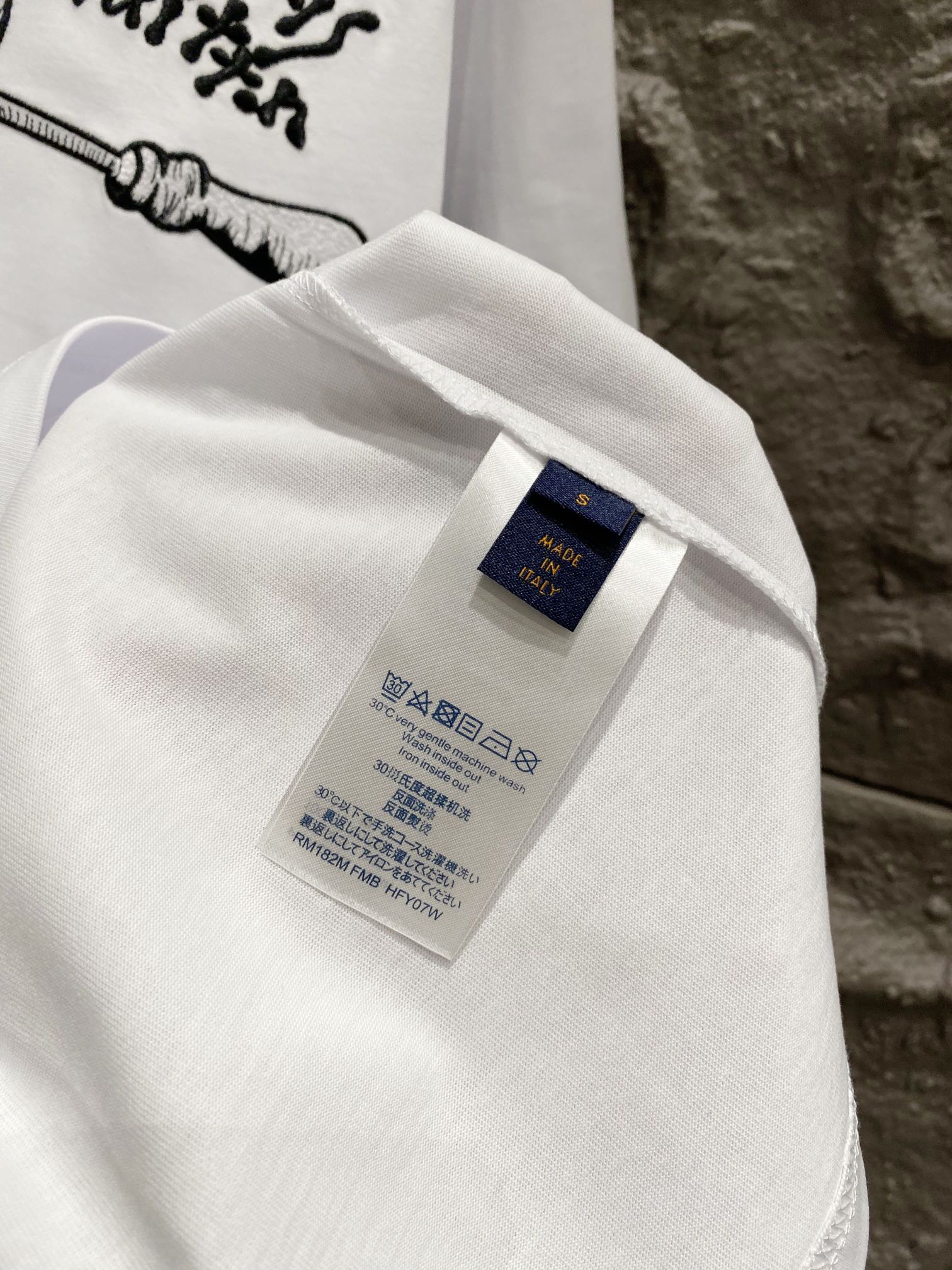 LuxluxHouse Best Quality Clothes T-shirt Louis Vuitton