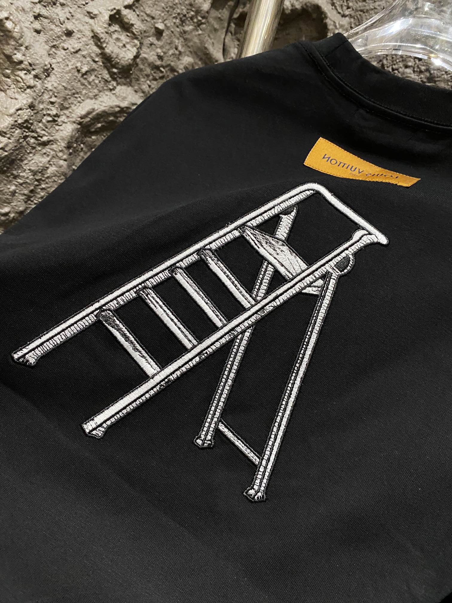 LuxluxHouse Best Quality Clothes T-shirt Louis Vuitton