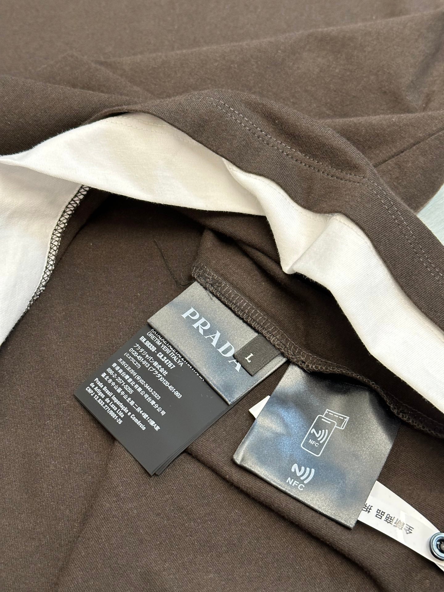 LuxluxHouse Best Quality Clothes T-shirt Prada