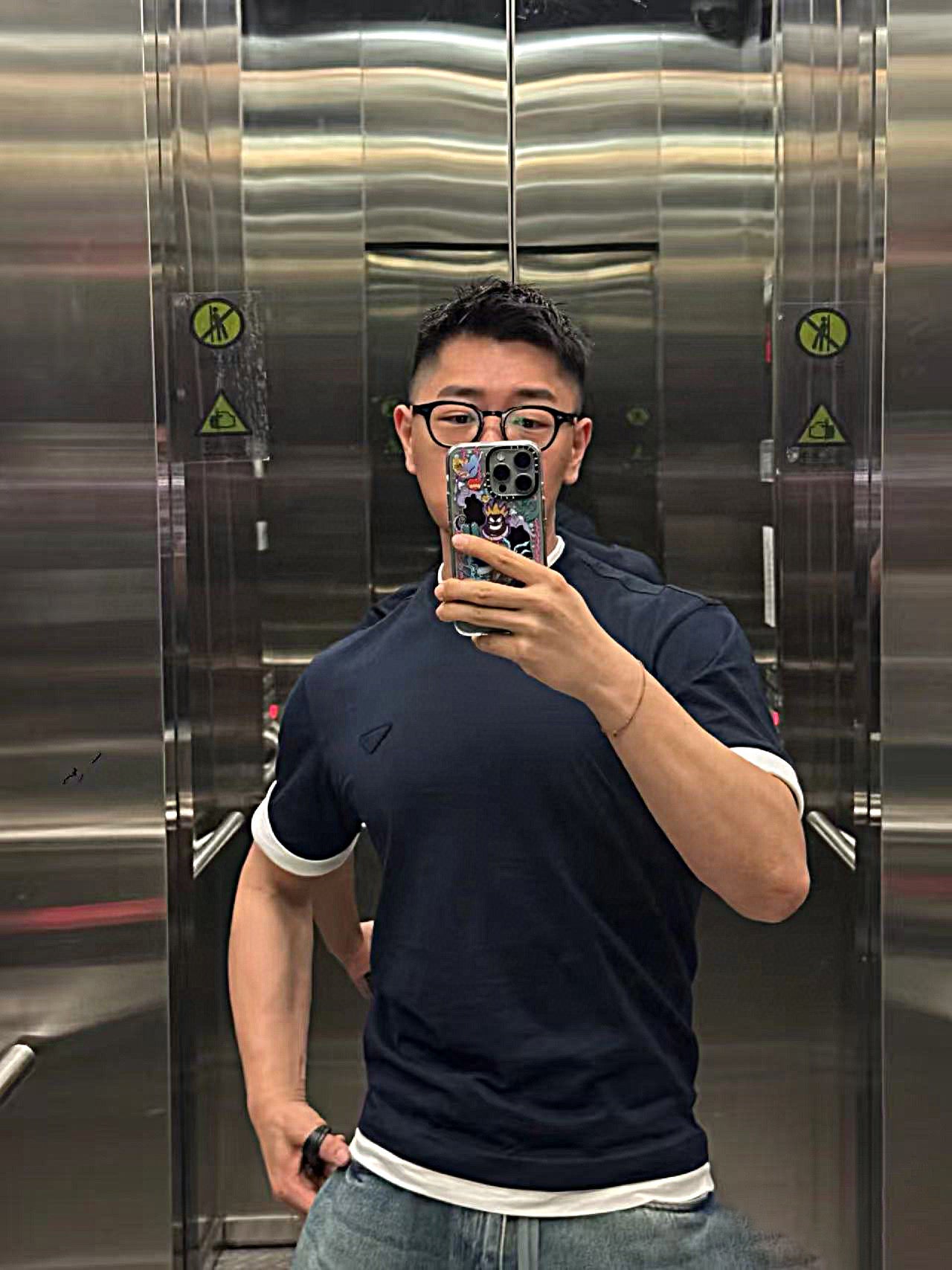 LuxluxHouse Best Quality Clothes T-shirt Prada